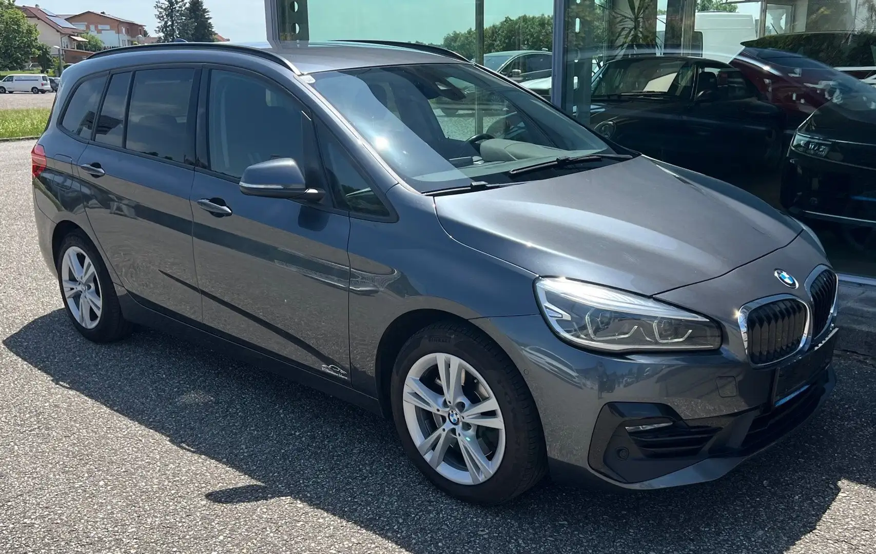 BMW 218 218d xDrive Sport Line Gran Tourer Grau - 1