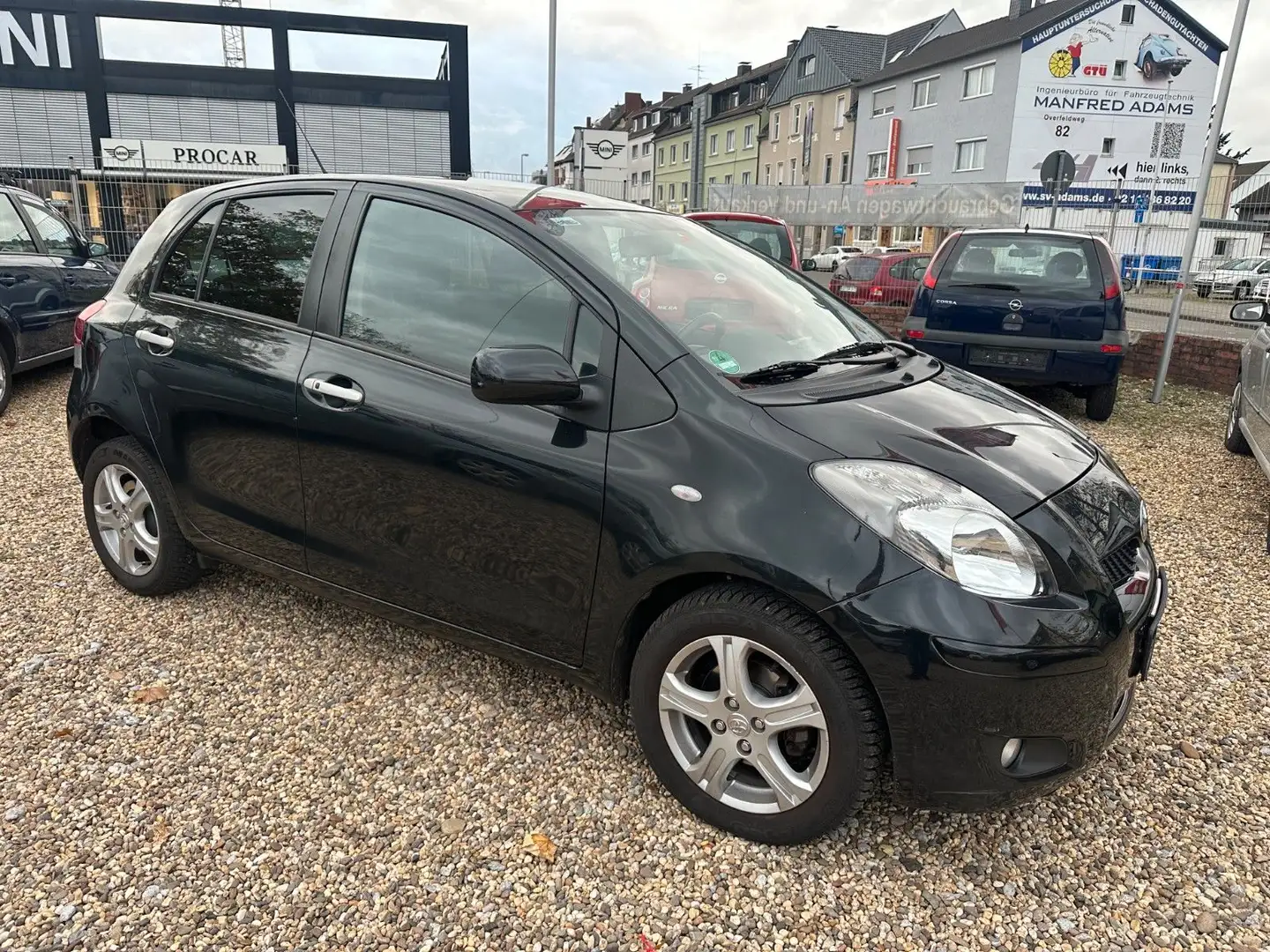 Toyota Yaris 1,33-l-Dual-VVT-i Multimode Edition Schwarz - 2