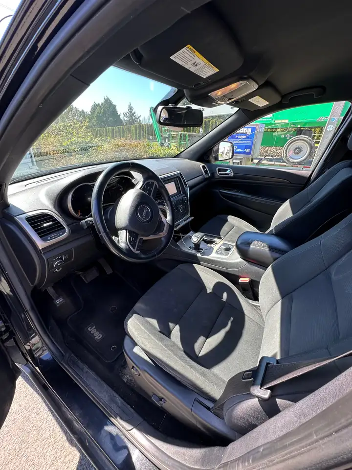 Jeep Grand Cherokee снимка Jeep Grand Cherokee