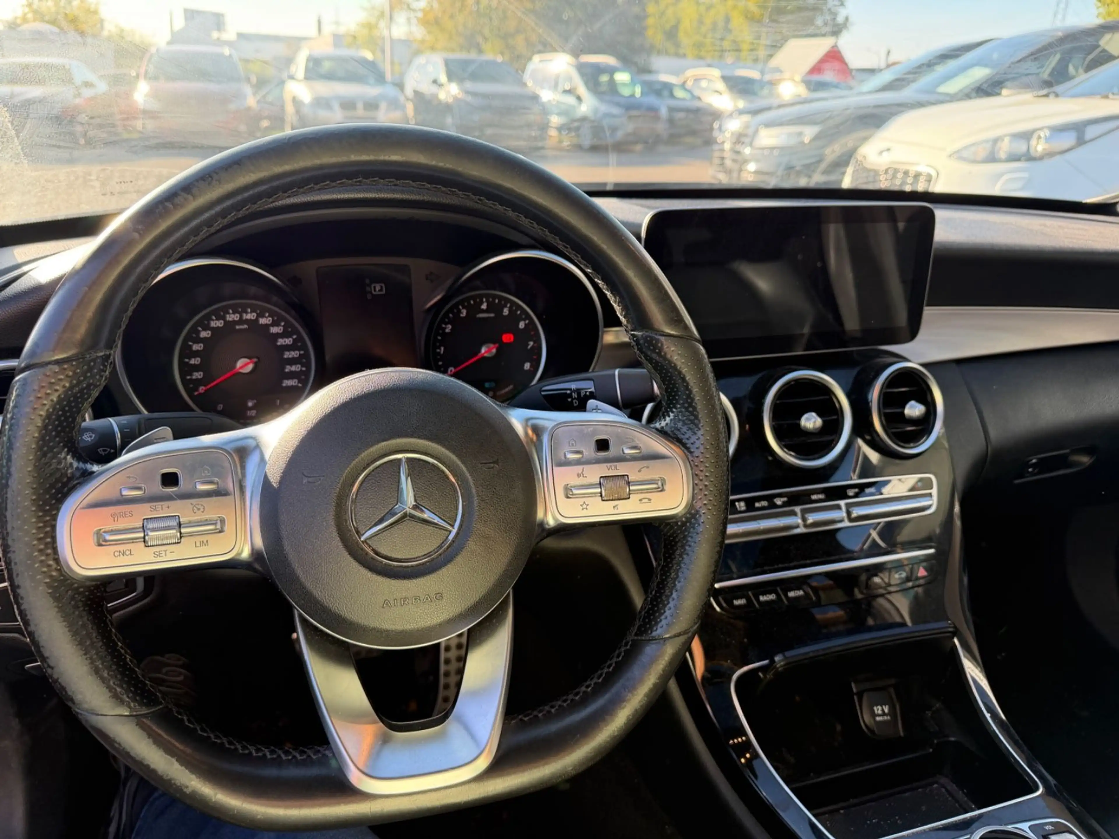 Mercedes-Benz C 200 Limo AMG Pano Navi LED High 360 Kamera 1.H — photo 4