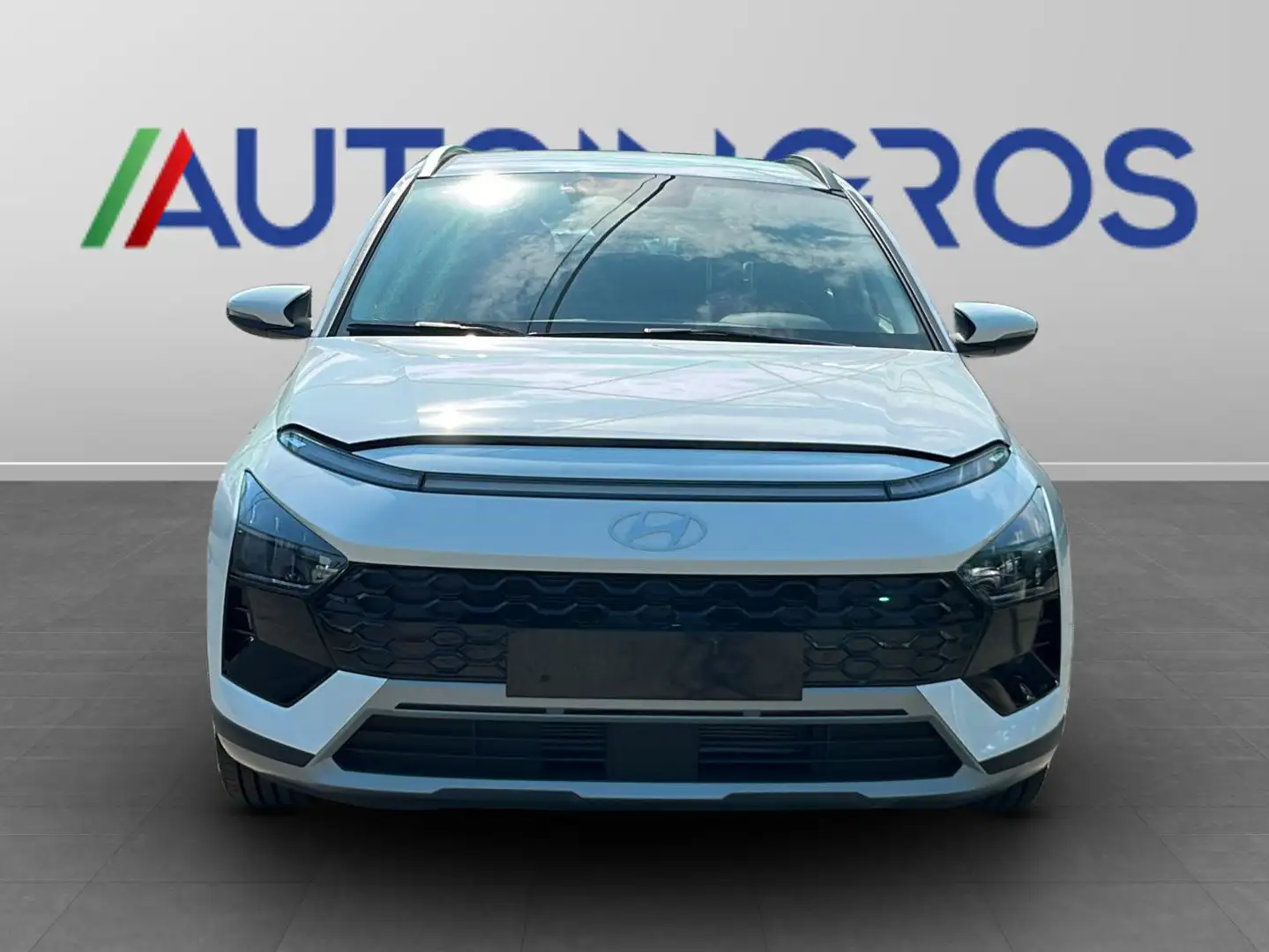 Hyundai BAYON Bayon 2024 1.2 mpi Xline mt Blanc - 2