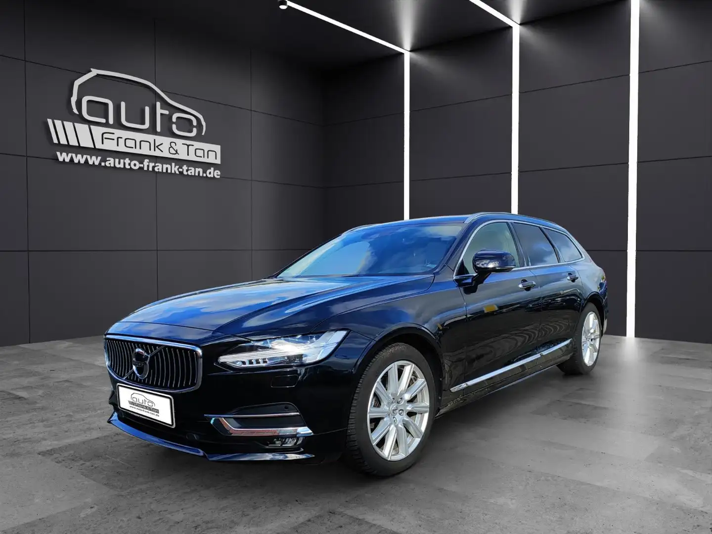 Volvo V90 Inscription*Automatik*Memory*Navi*LED*AHK* Schwarz - 1