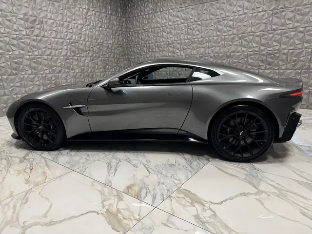 Aston Martin V8 F1 Edition 4.0 V8 / 665 PS *TOP PREIS Ansicht 3
