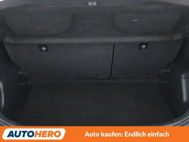 Toyota Yaris view 17