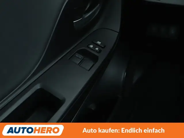 Toyota Yaris view 24
