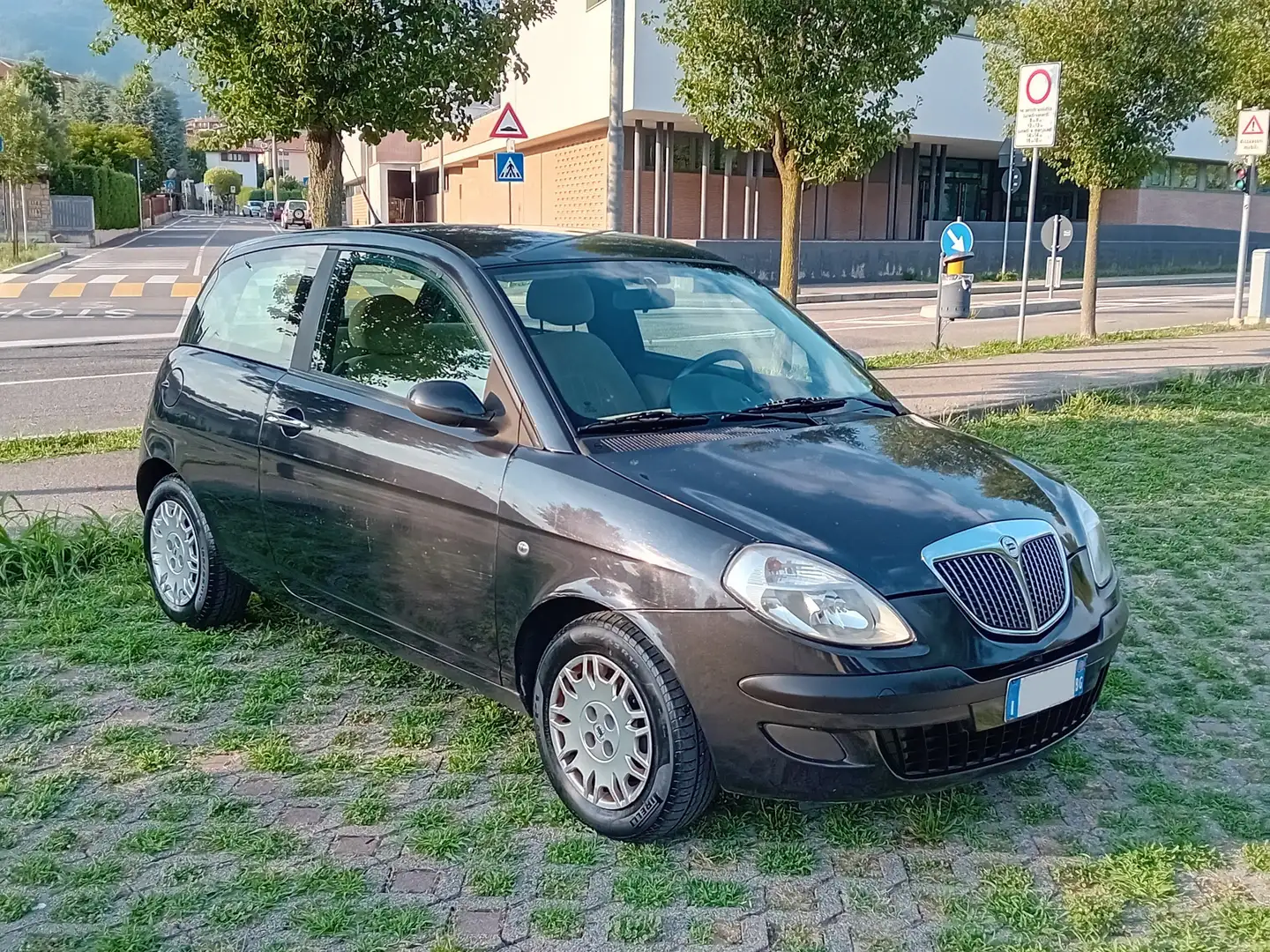 Lancia Ypsilon 1.4 16v Platino - 1