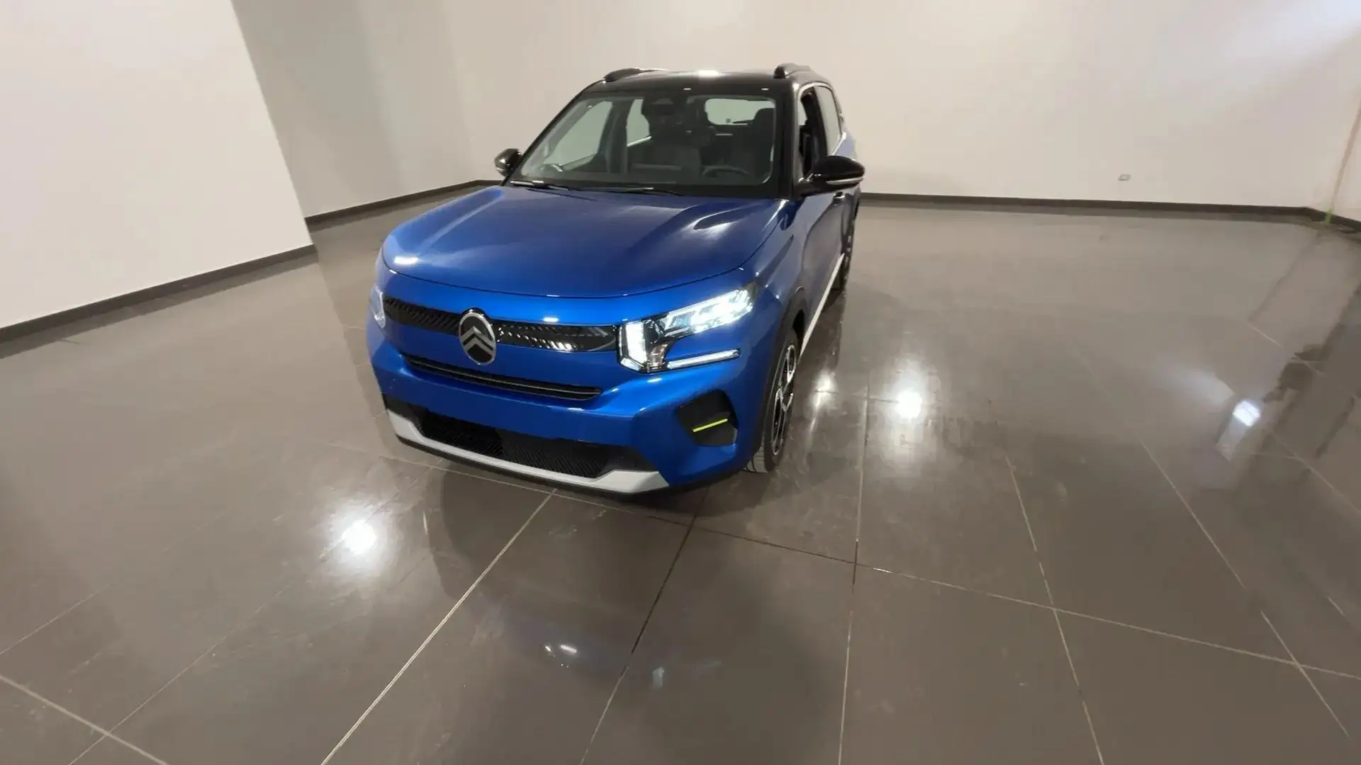 Citroen C3 C3 1.2 puretech turbo Plus 100cv s&s Nero - 1