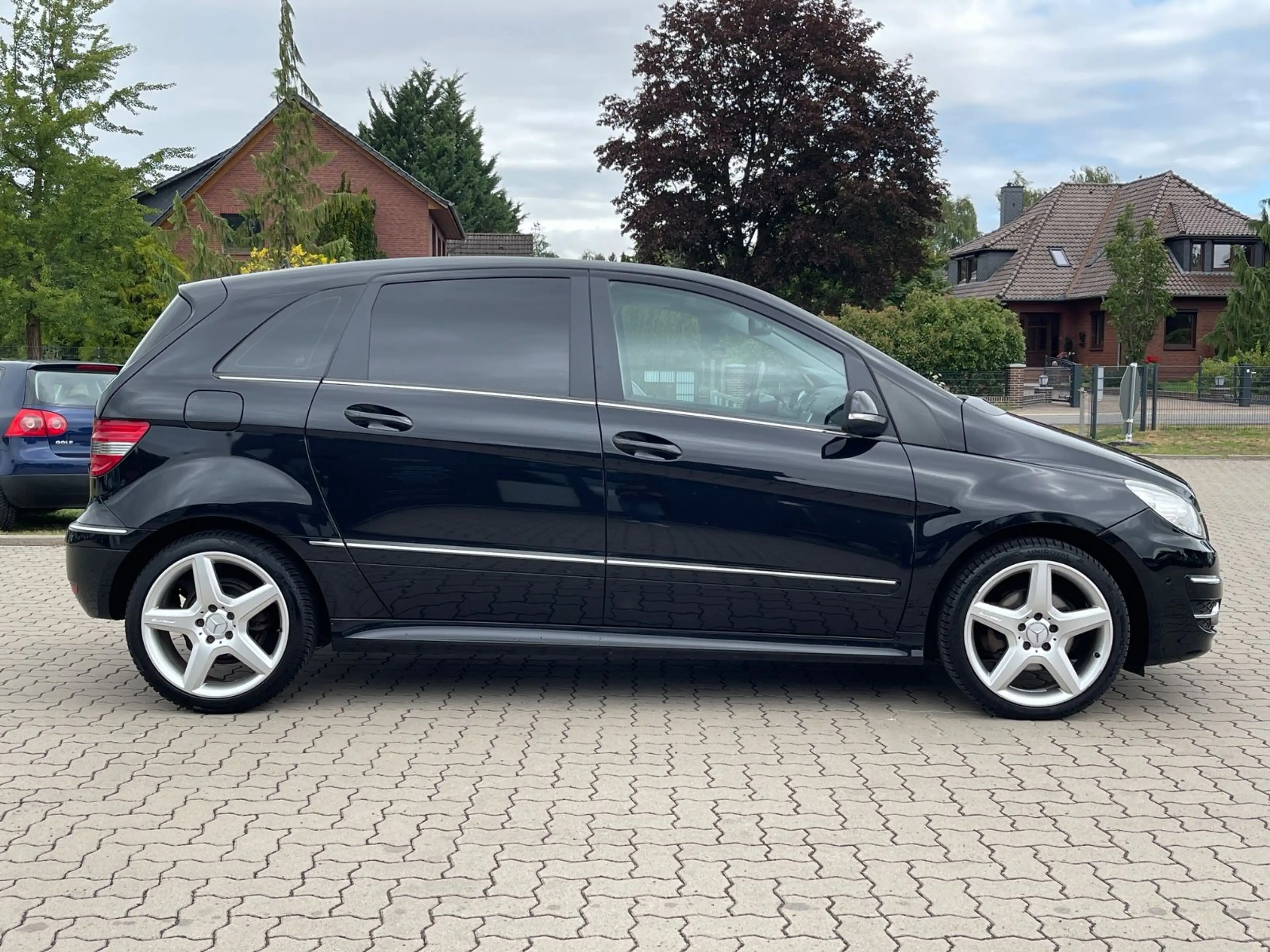 Mercedes-Benz B 200 Automatik Sport-Paket Leder BI-Xenon — photo 5
