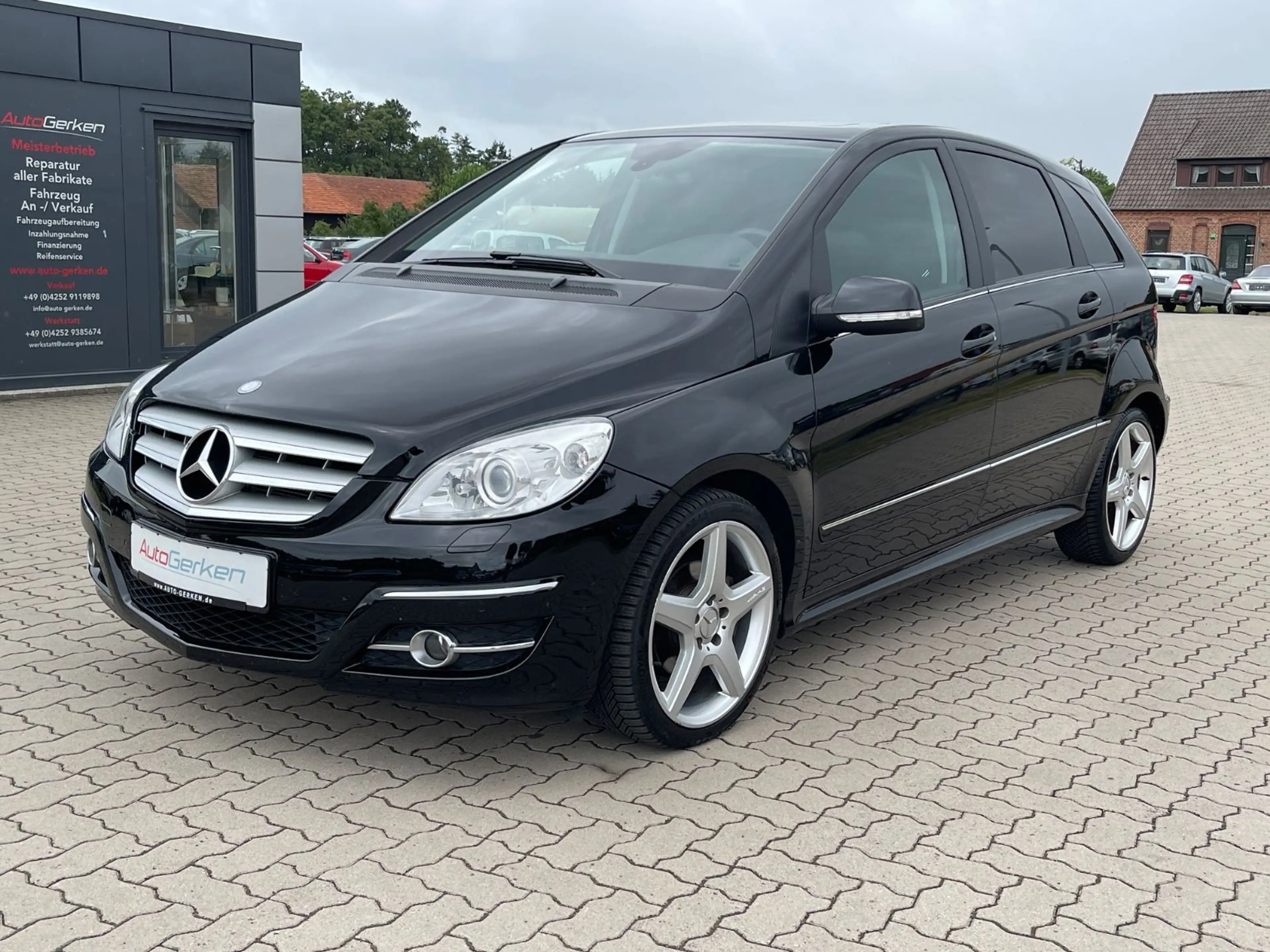 Mercedes-Benz B 200 Automatik Sport-Paket Leder BI-Xenon — photo 2