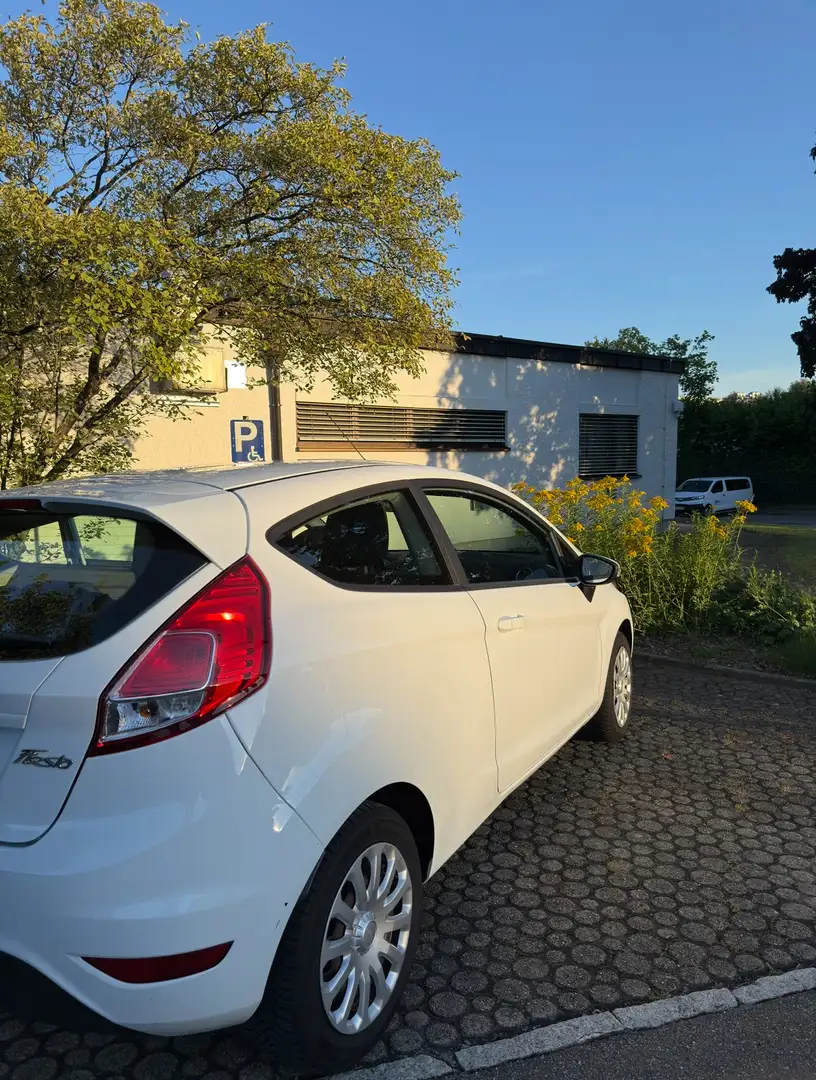 Ford Fiesta 1.0 Trend | frischer Service | Scheckheftgepflegt Weiß - 2