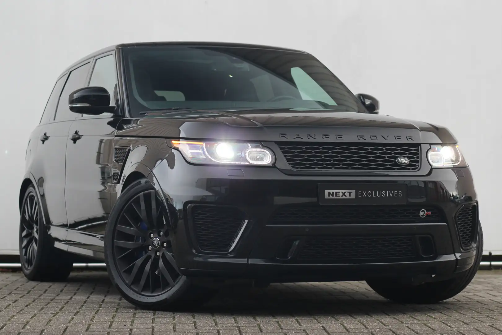 Land Rover Range Rover Sport 5.0 V8 Supercharged SVR | Pano | Meridian | Koelbo Noir - 1