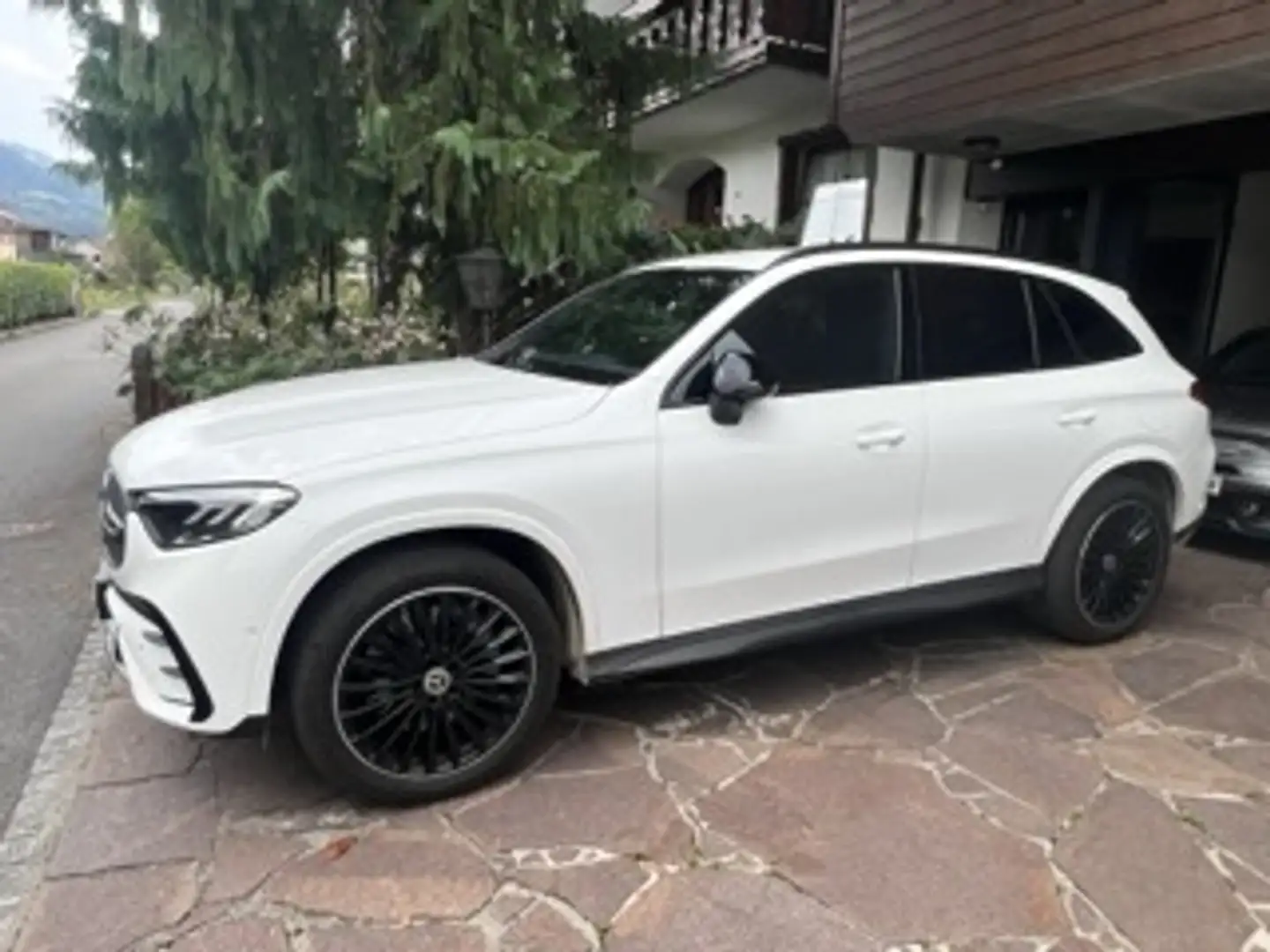 Mercedes-Benz GLC 300 GLC 300 de PHEV 4MATIC Aut. Weiß - 1