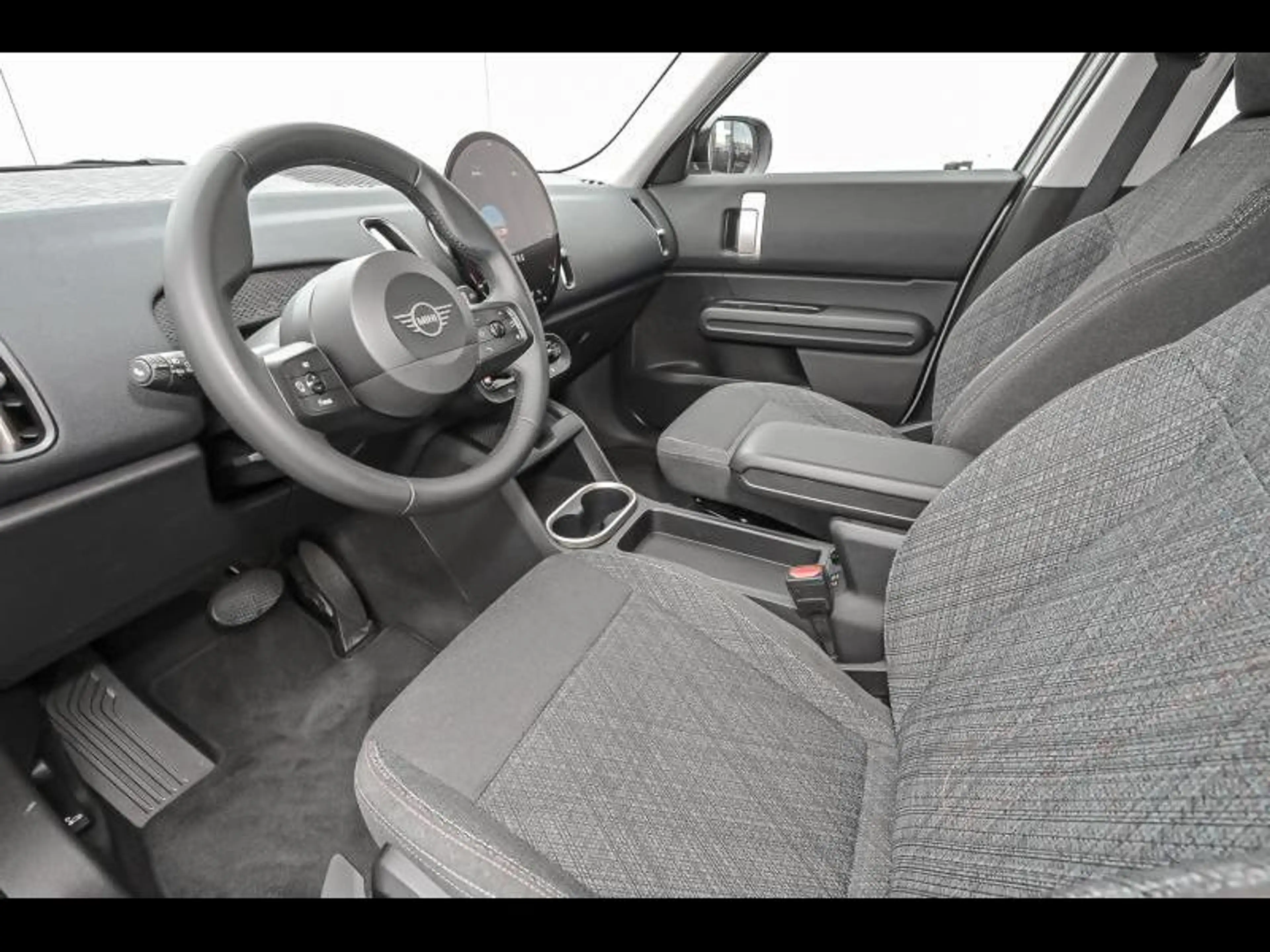 MINI Countryman C — photo 6