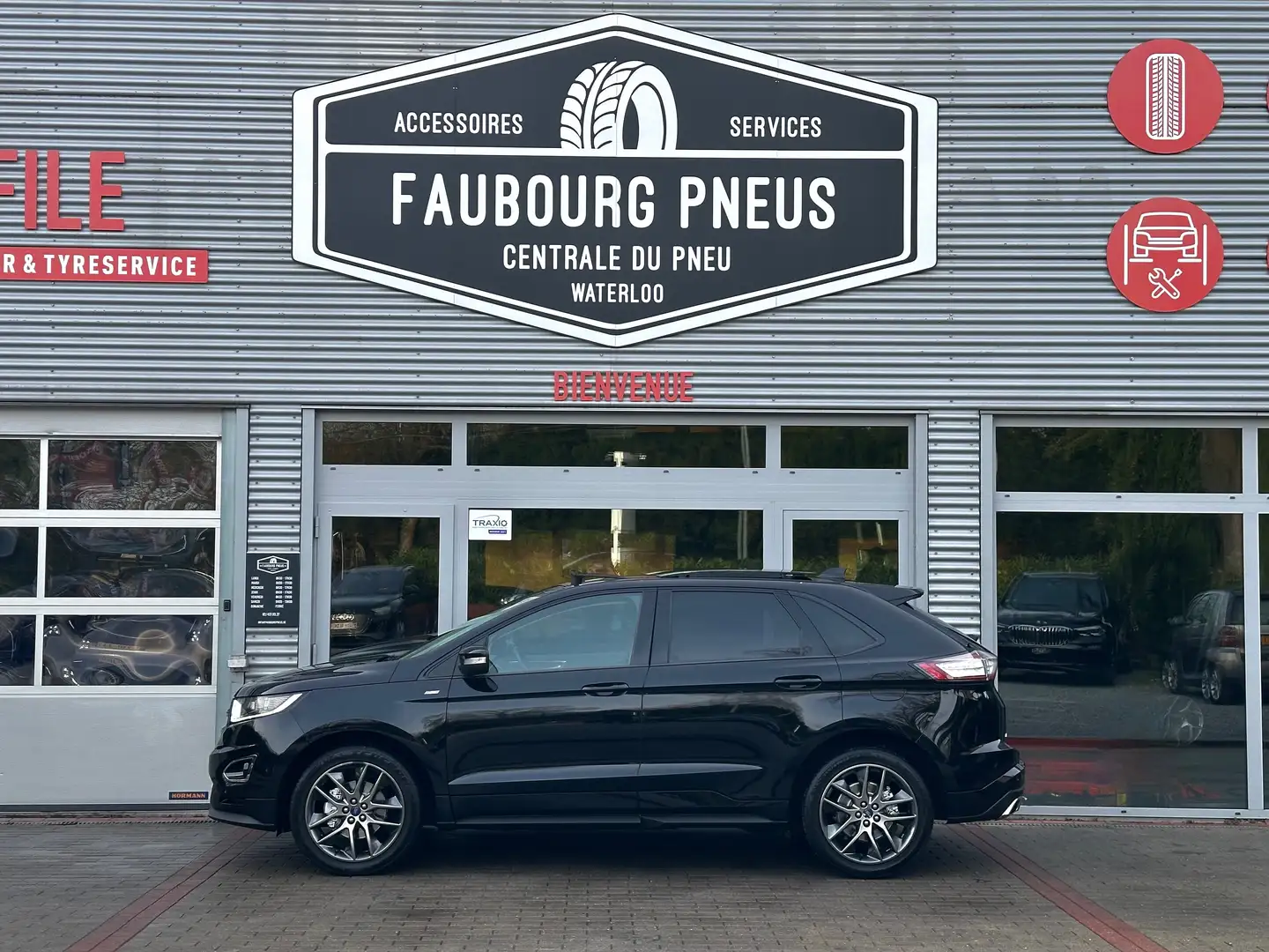 Ford Edge *2.0-TDCi*4x4*ST-LINE*FULL-OPTION*PANO*CAM*2-PROP* Noir - 2