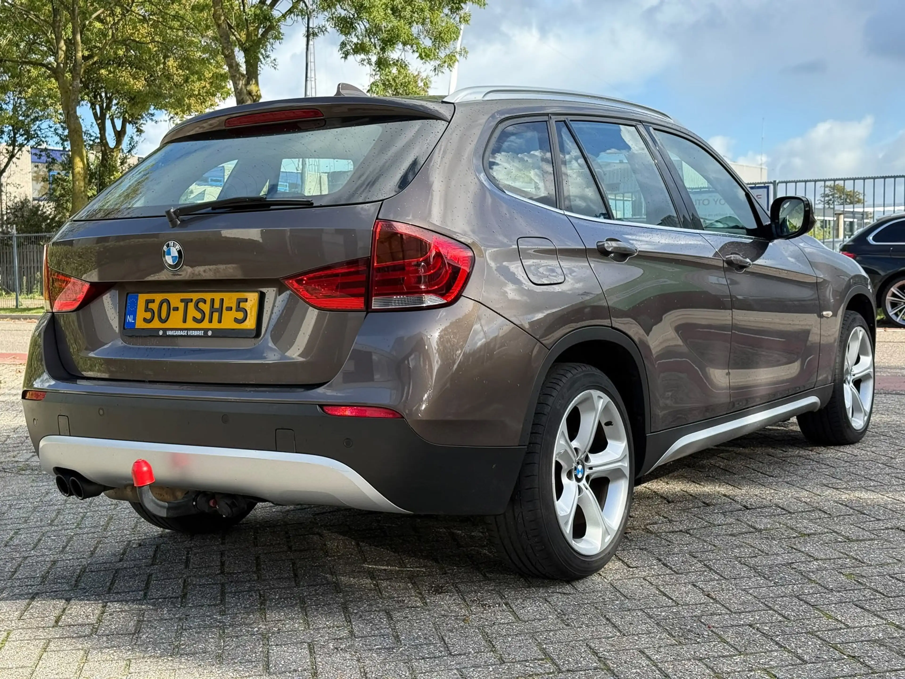 BMW X1 SDrive20i Business — photo 4