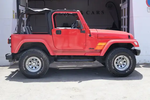 Jeep Wrangler view 6