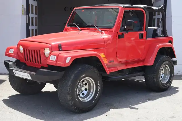 Jeep Wrangler view 2