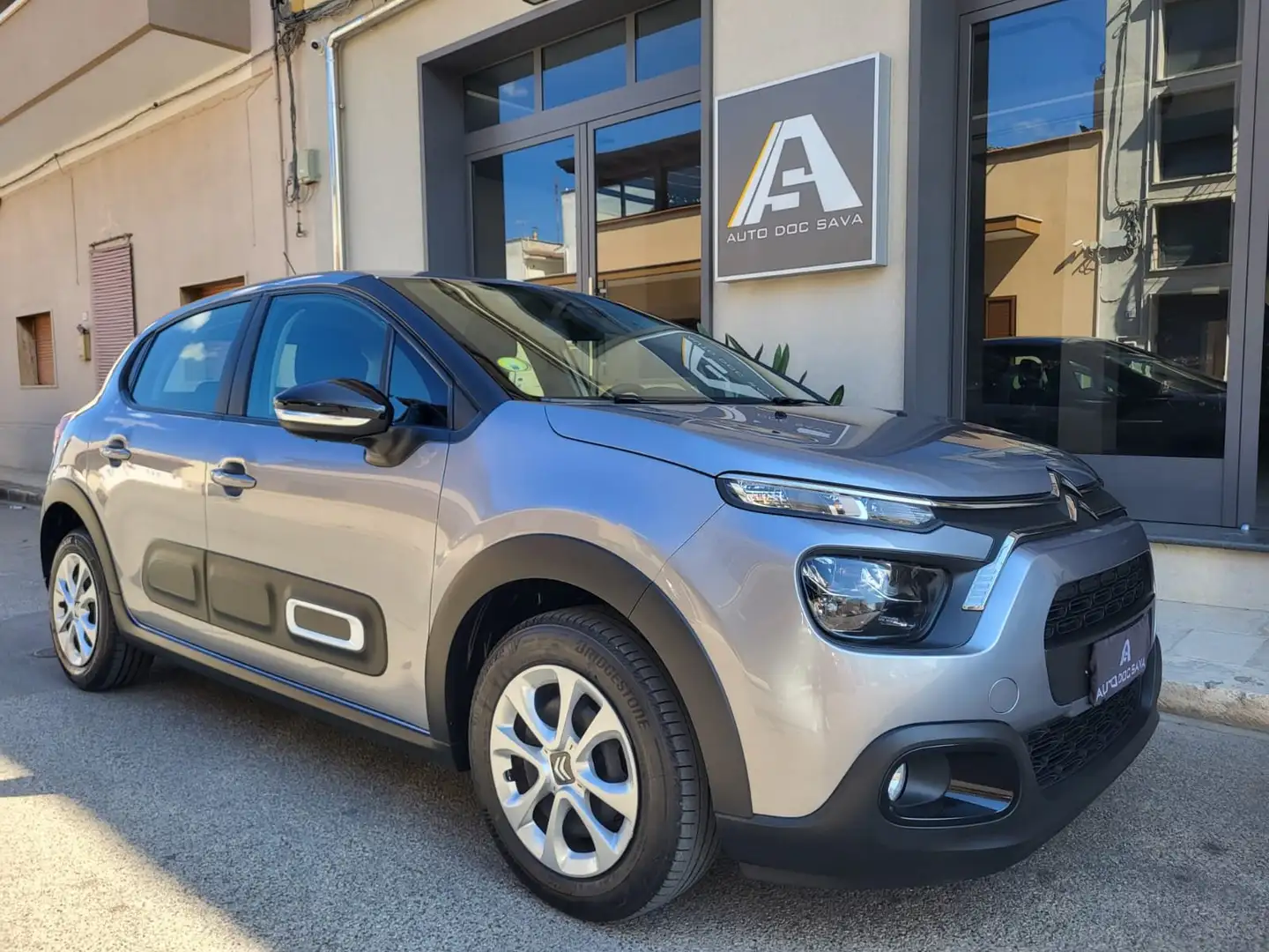 Citroen C3 C3 1.5 Hdi Feel 100Cv+Navy+Fari Led+24 Mesi Garanz Grijs - 1