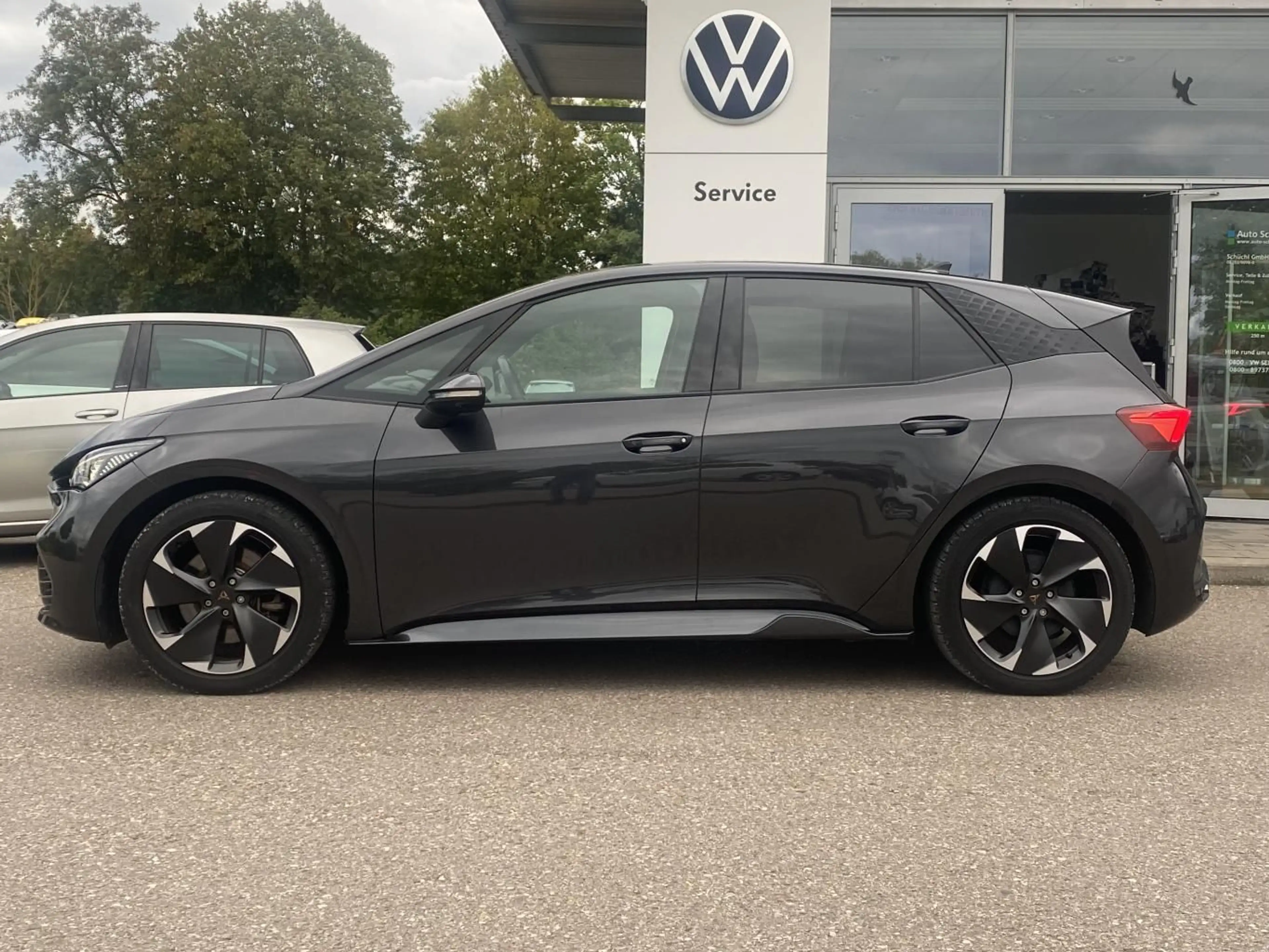 CUPRA Born e-Boost 170 kW PANORAMA+SUPERSPORTLENKRAD+3 — photo 2