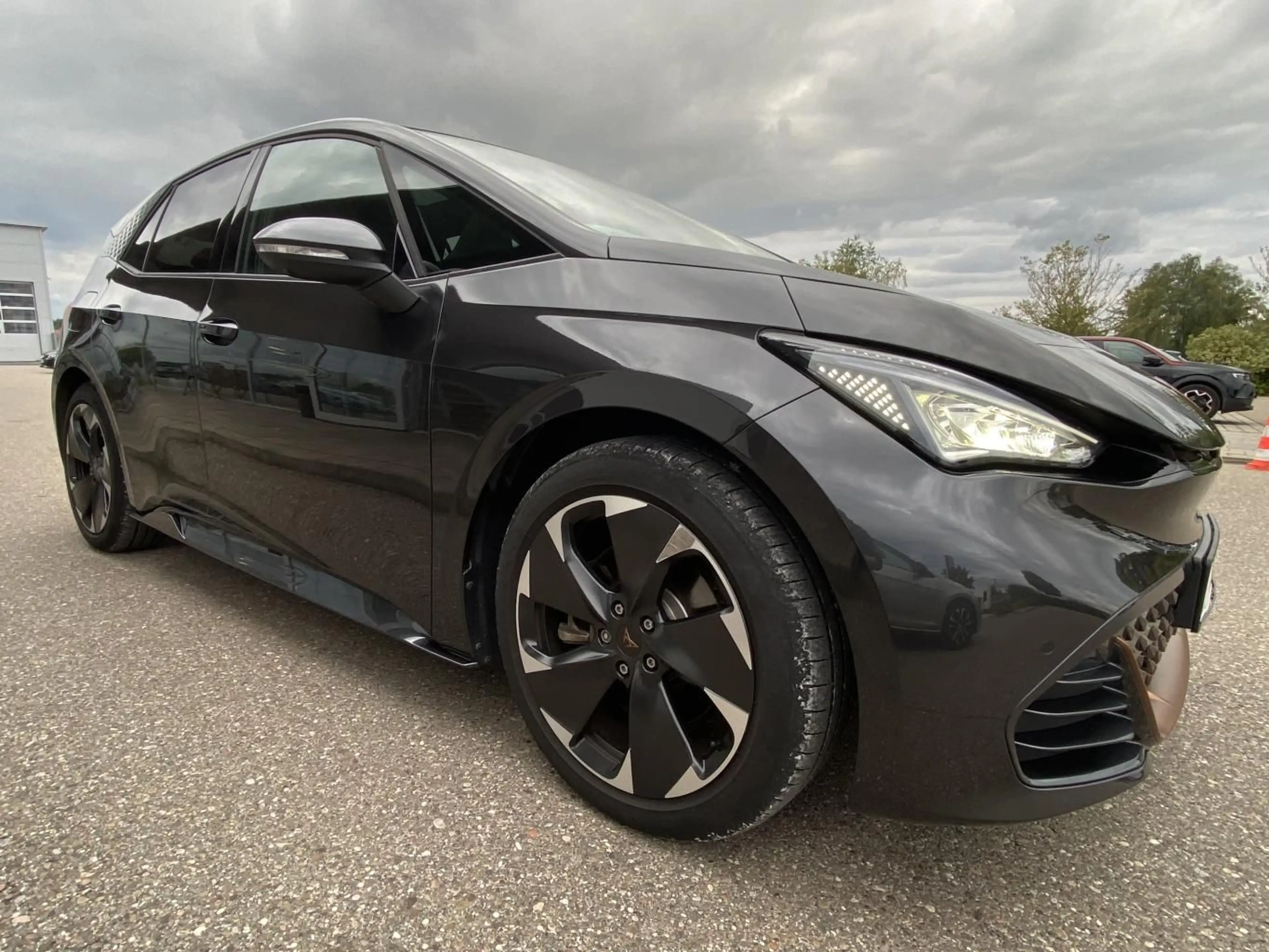 CUPRA Born e-Boost 170 kW PANORAMA+SUPERSPORTLENKRAD+3 — photo 7