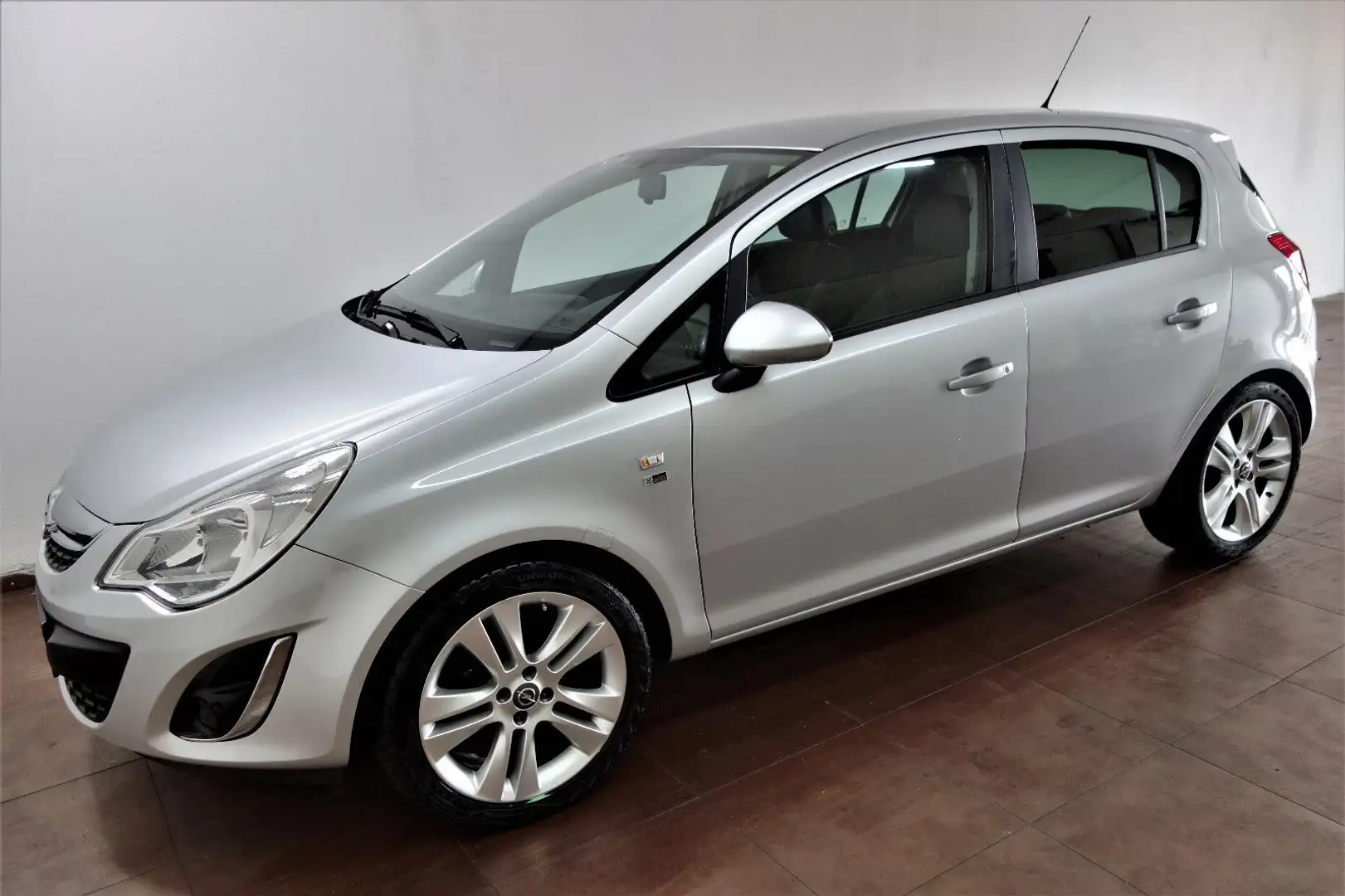 Opel Corsa D 1.4 150 Jahre Opel Leder/Klima/17-Zoll Plateado - 2