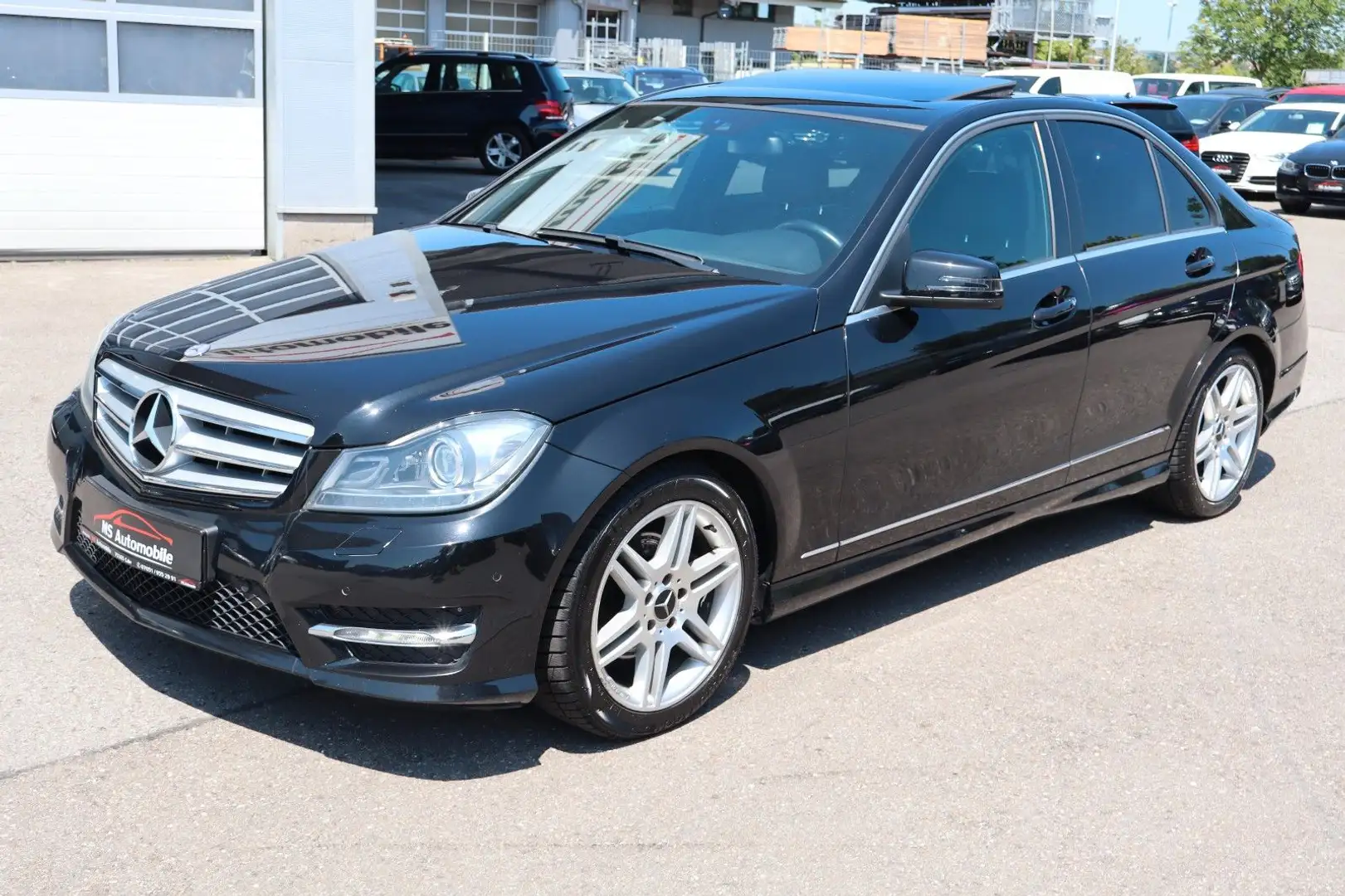Mercedes-Benz C 250 CGI 7G Lim. AMG Line Comand_Xenon_Glasdach Schwarz - 1
