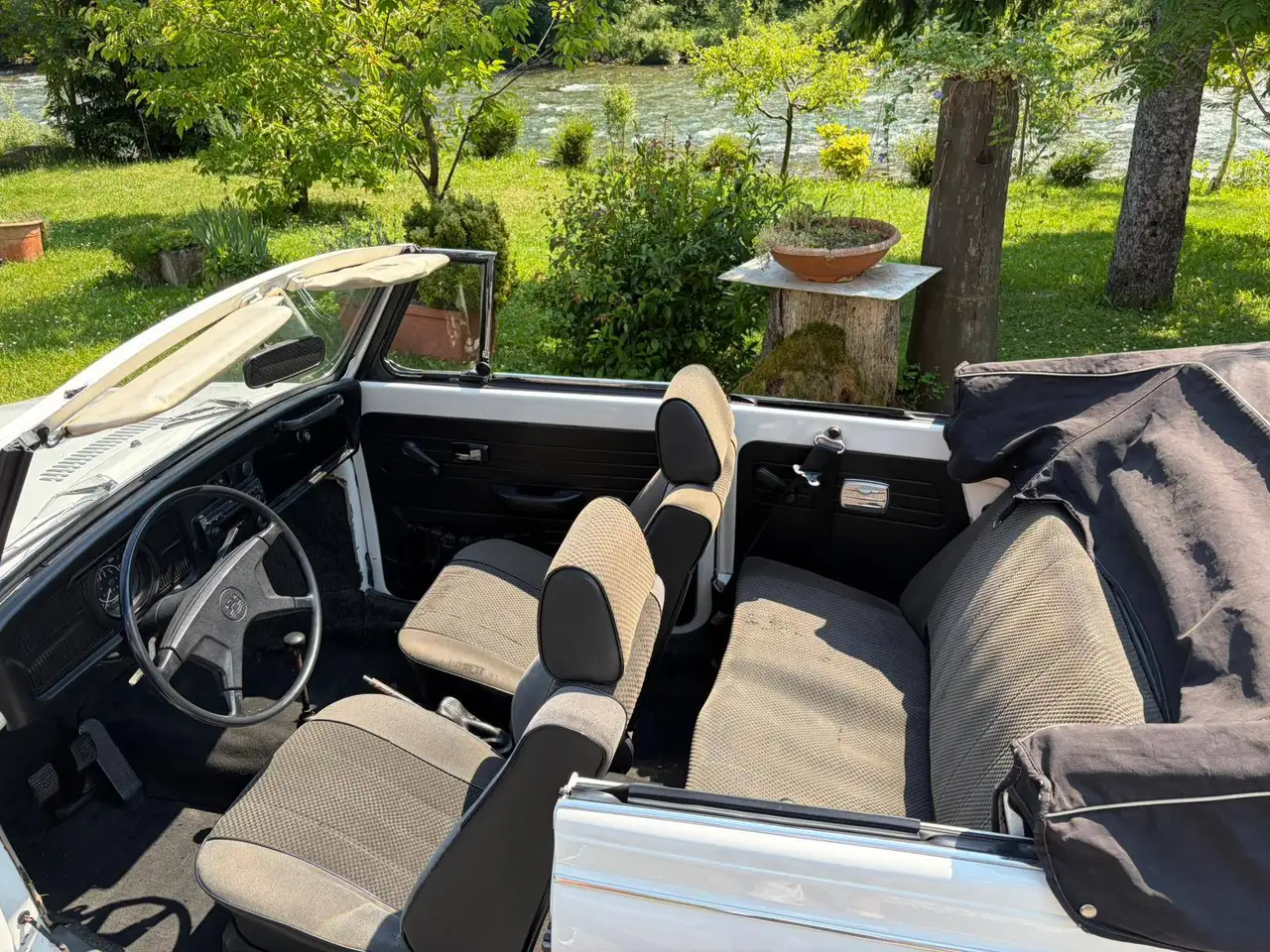 Volkswagen Maggiolino Cabrio 1.2L Vetro Piatto, foto 3