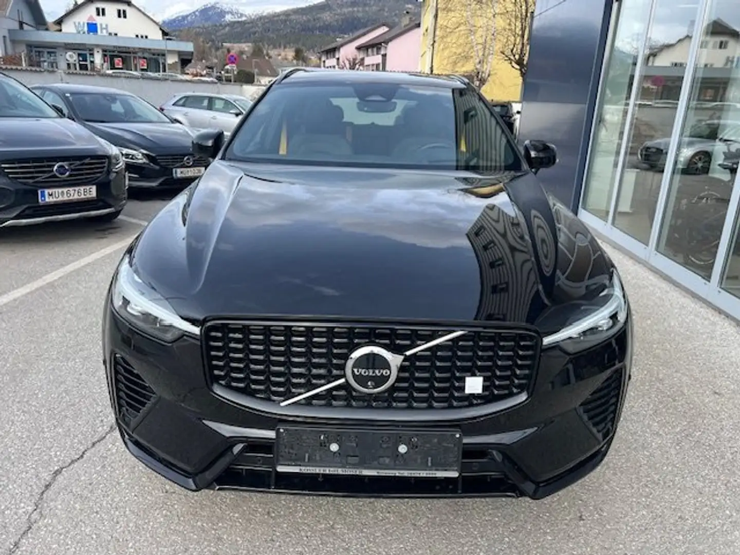 Volvo XC60 Polestar Engineered Recharge Plug-In Hybrid AWD Schwarz - 2