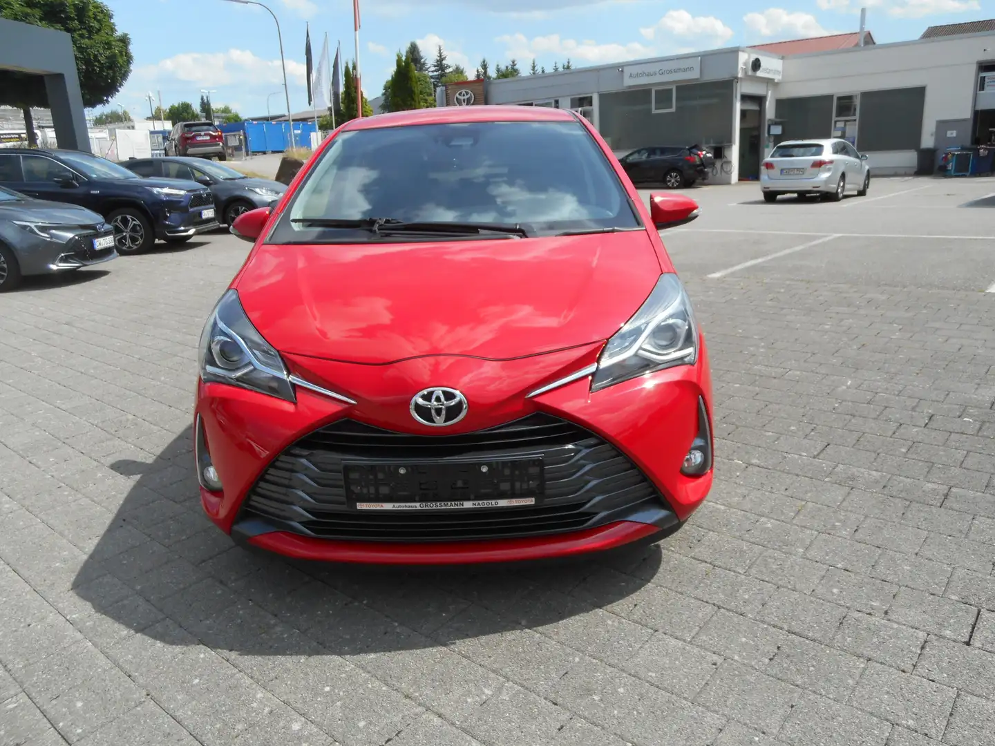 Toyota Yaris Y20 Club 6-Gang Klima 1. Hand Scheckheft SafetySen Rot - 2