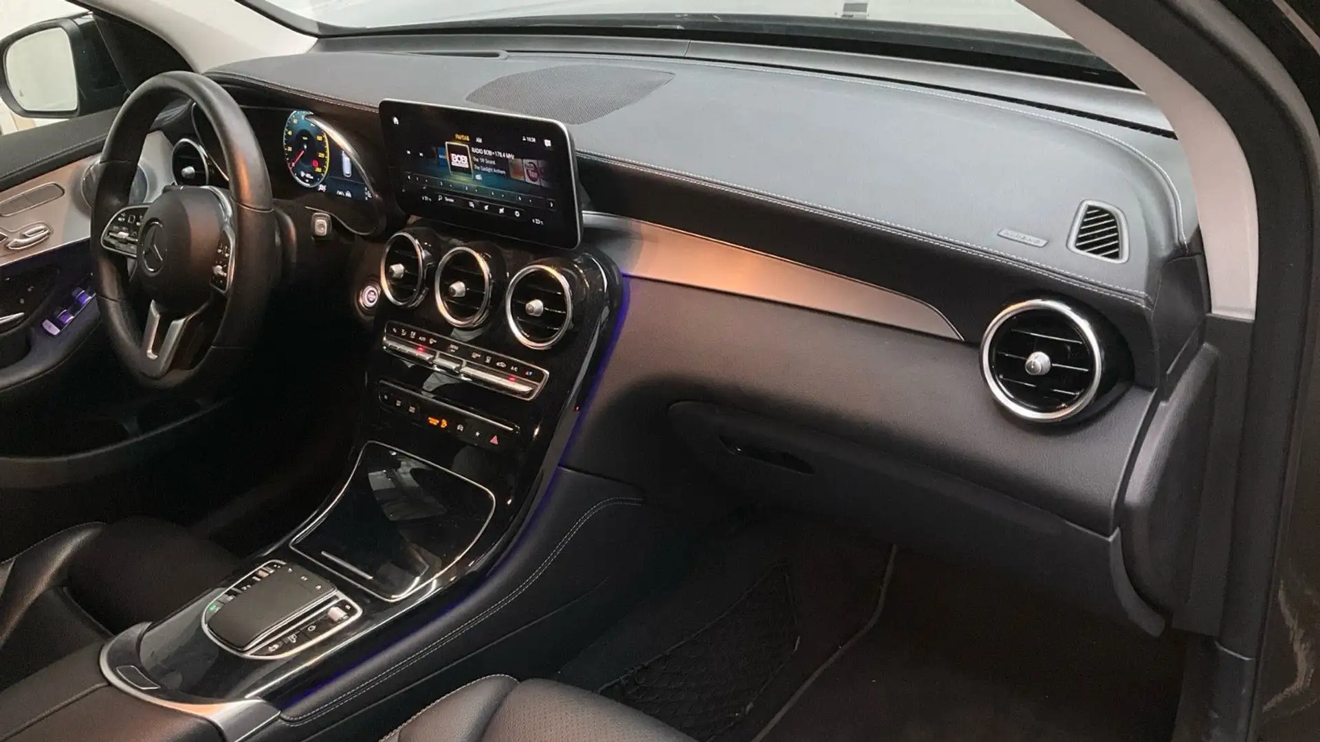 Mercedes-Benz GLC 300 d 4Matic Head-Up LED Soundsystem Leder Schwarz - 2