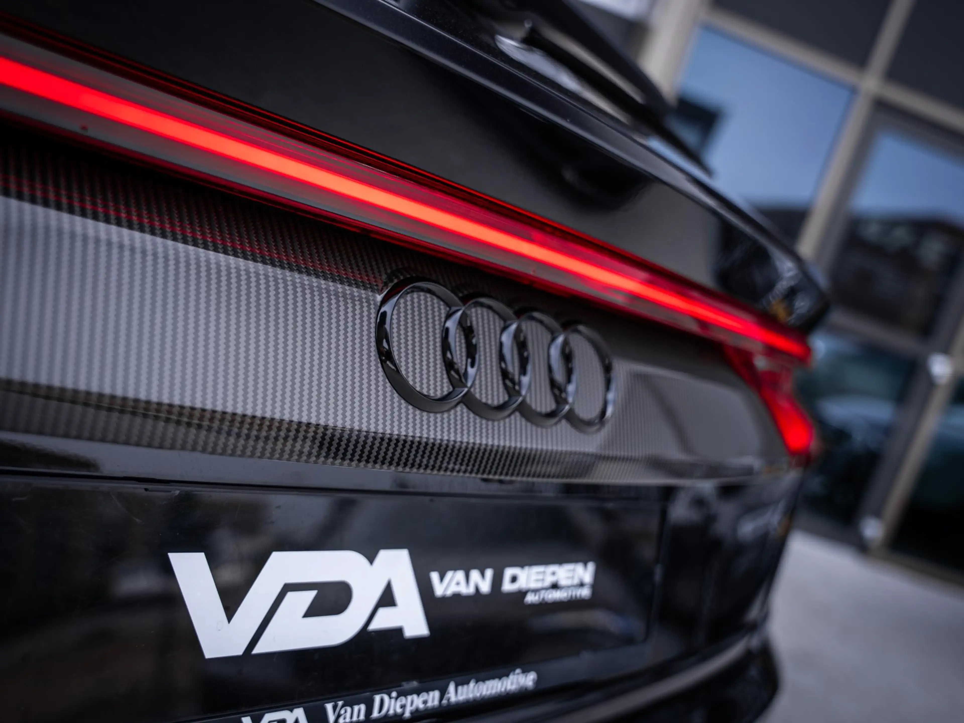 Audi RS Q8 RSQ8 4.0 TFSI quattro - Performance l Carbon Pack — photo 13