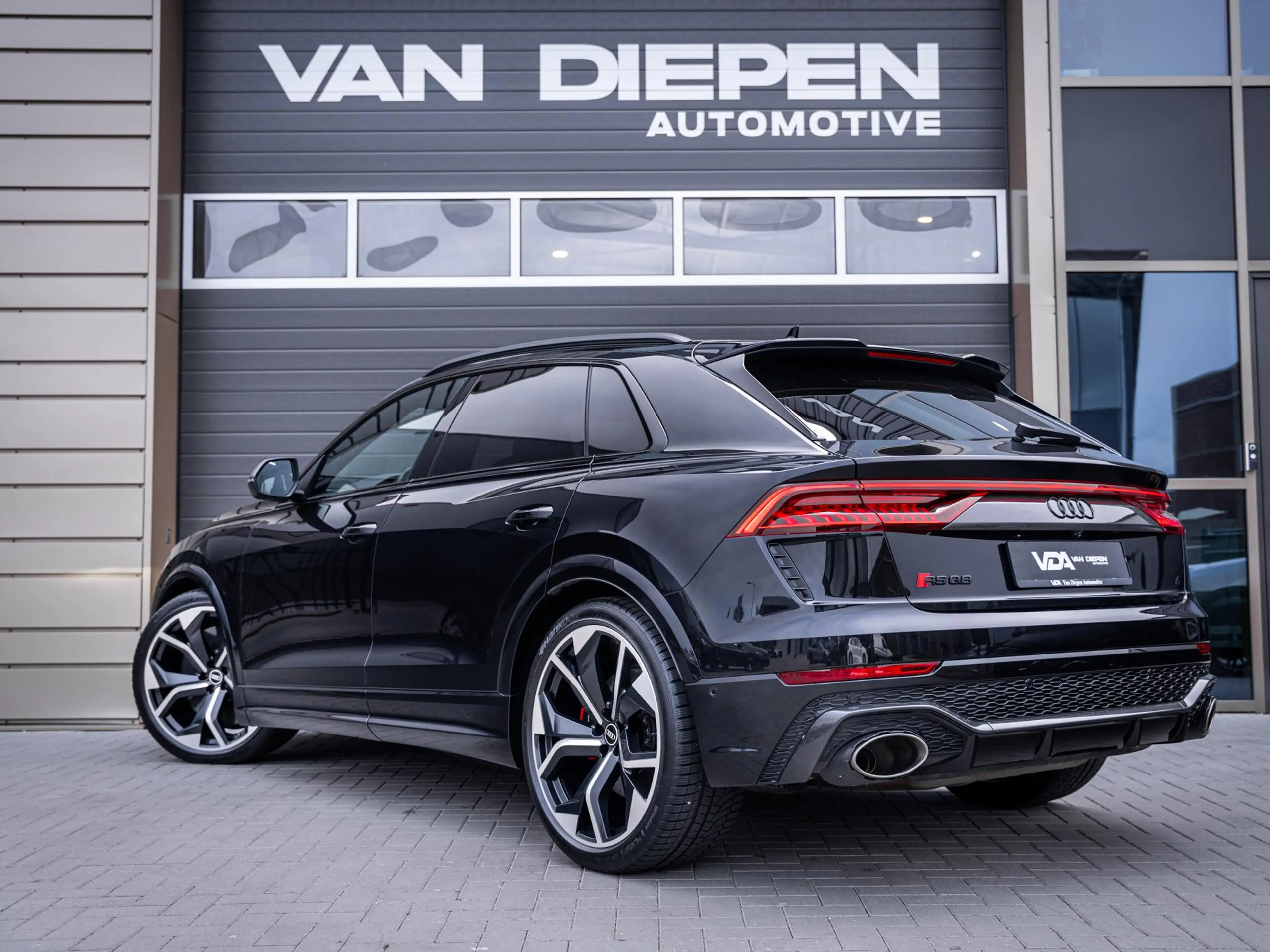 Audi RS Q8 RSQ8 4.0 TFSI quattro - Performance l Carbon Pack — photo 8
