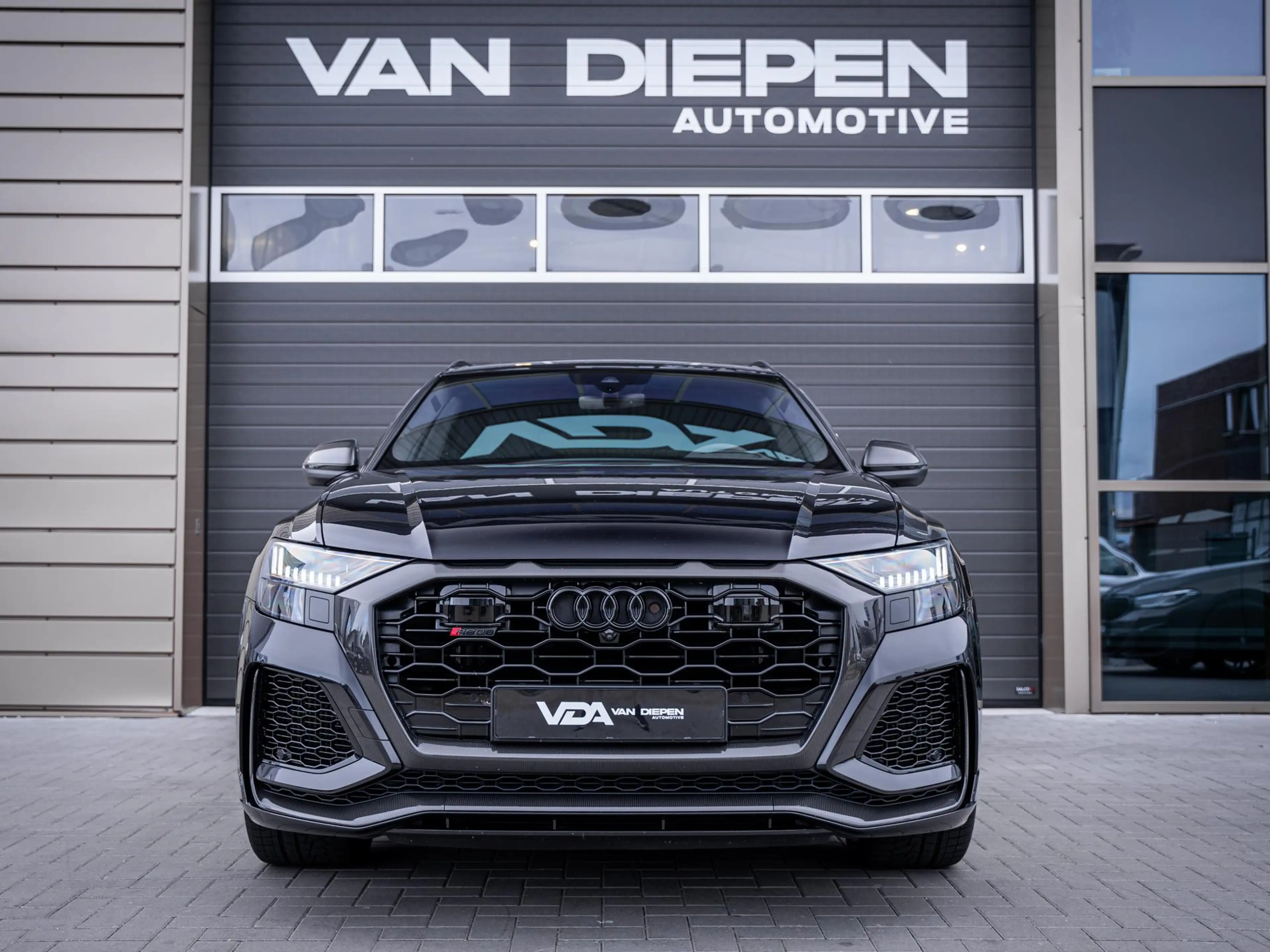 Audi RS Q8 RSQ8 4.0 TFSI quattro - Performance l Carbon Pack — photo 3