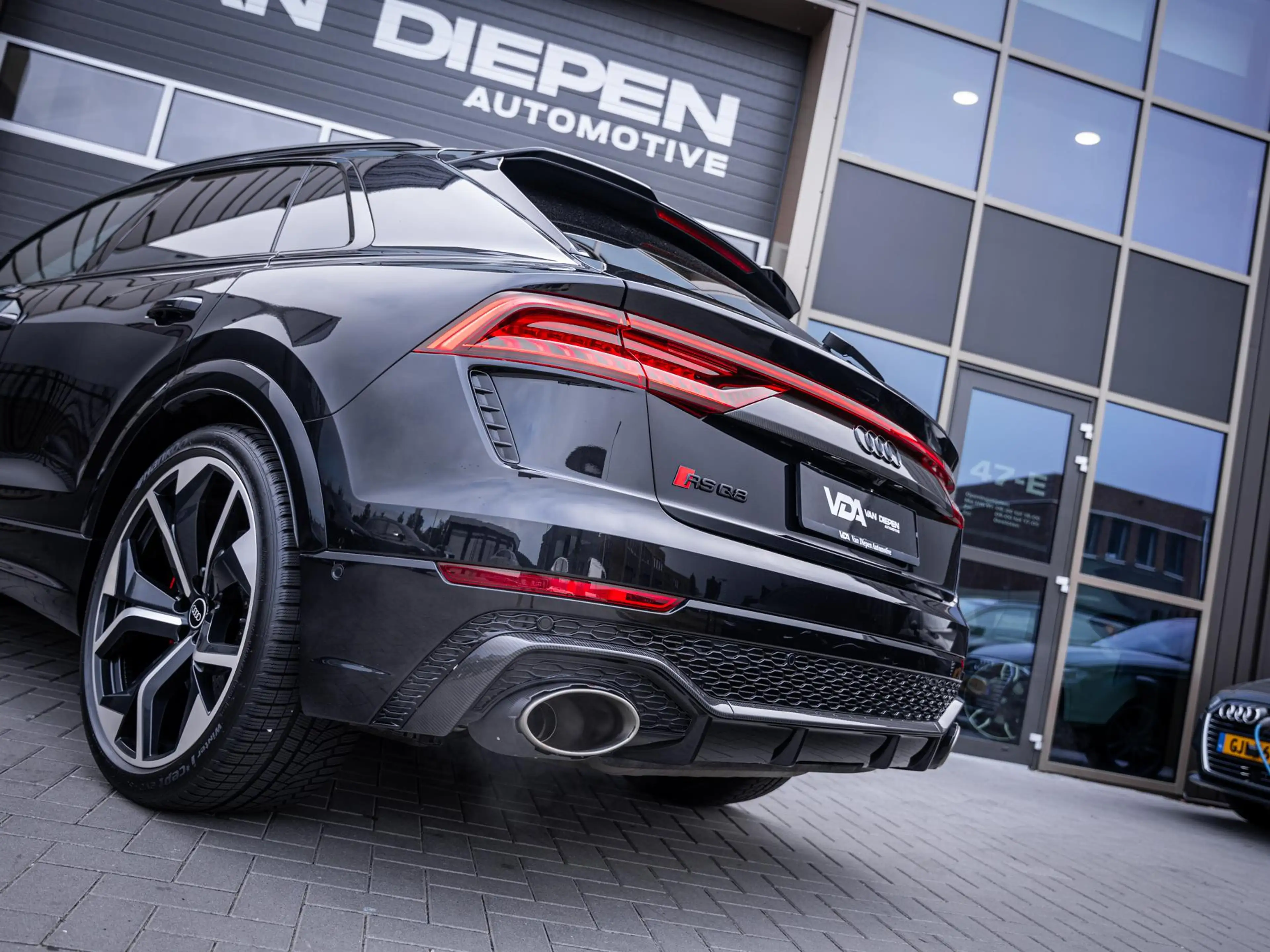 Audi RS Q8 RSQ8 4.0 TFSI quattro - Performance l Carbon Pack — photo 12
