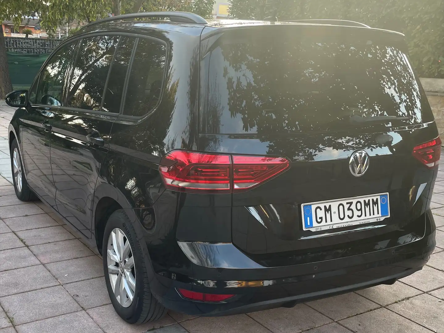Volkswagen Touran Confortline Nero - 2