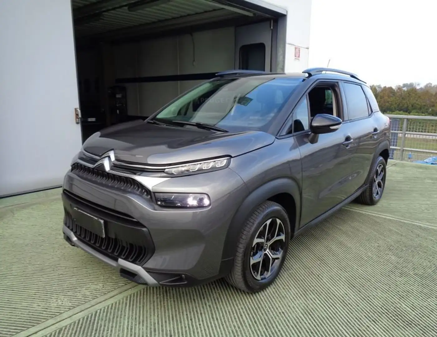 Citroen C3 Aircross PureTech 110 S&S Shine Gris - 1