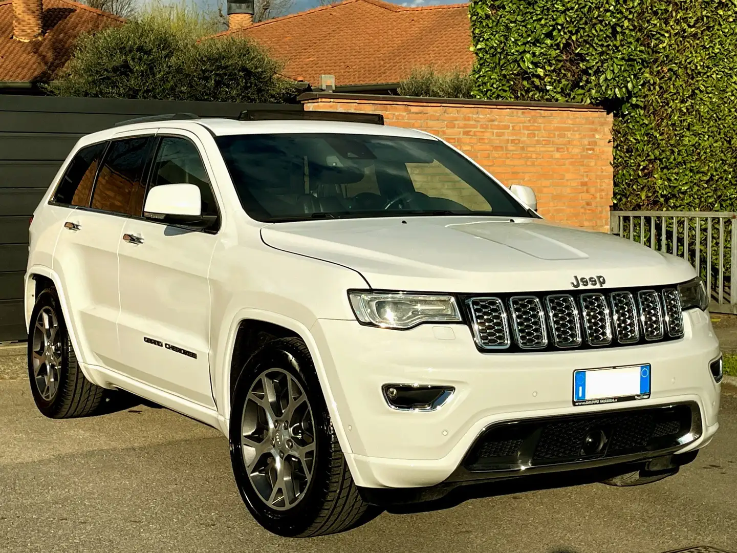 Jeep Grand Cherokee 3.0D-  Leggi Testo- OVERLAND-FULL Weiß - 2