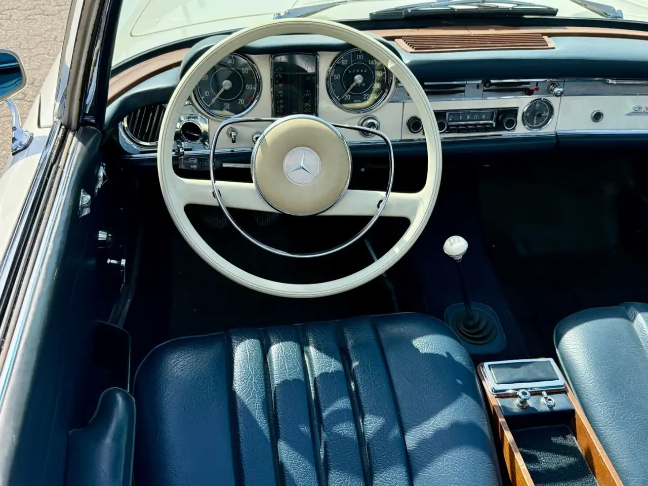 Mercedes-Benz 230 SL PAGODE I 5-GANG***ZF Getriebe Selten, foto 12