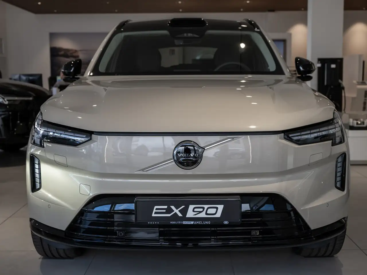 Volvo EX90 2026