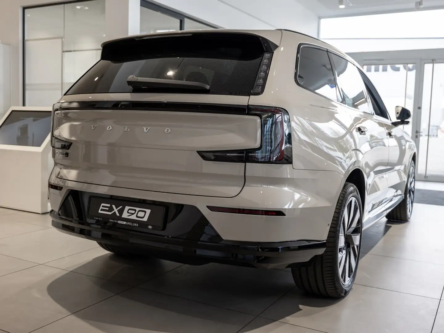 Volvo EX90 Ultra Pure Electric AWD HUD PANO 360° Bej - 2