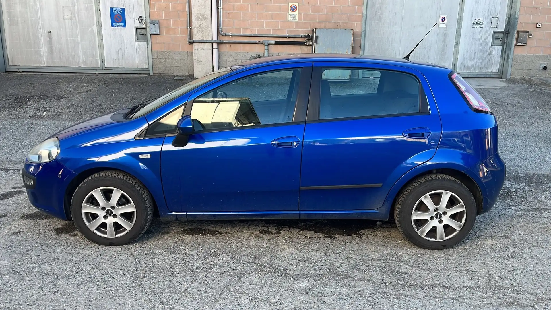 Fiat Punto Evo PuntoEvo 5p 1.3mjt Dynamic 75CV EURO5 NEOPATENTATI Blu/Azzurro - 2
