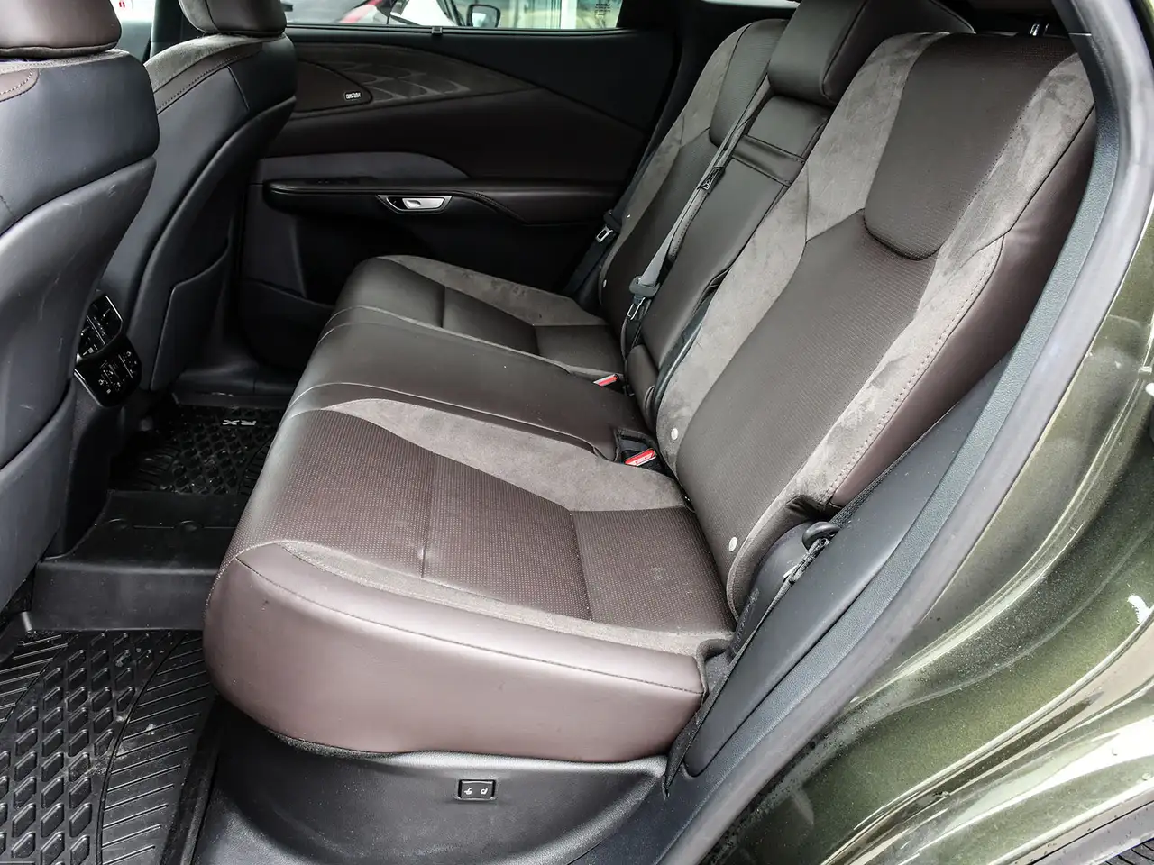 Lexus RX fotografie Lexus RX