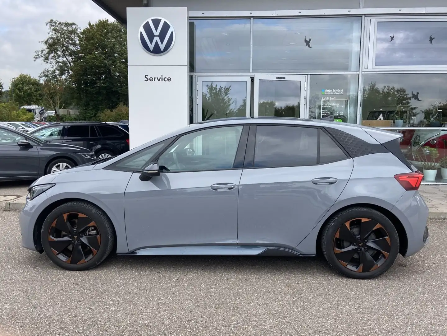 CUPRA Born eBoost 19"-KUPFER+BEATS+SUPERSPORTLENKRAD+N Grau - 2