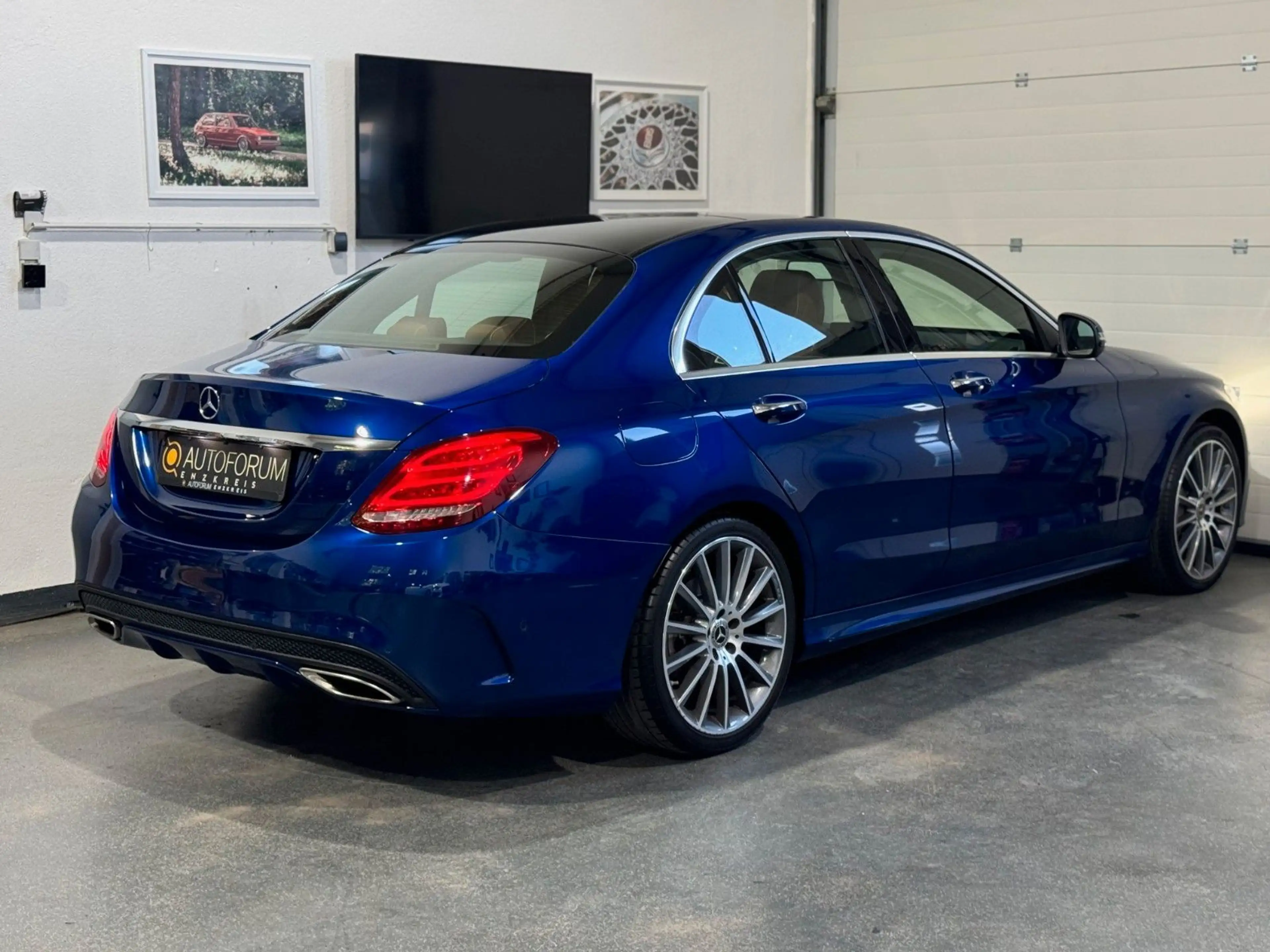 Mercedes-Benz C 250 AMG-LINE *PANO*DESIGNO*360-KAMERA*SHZ*PDC* — photo 11