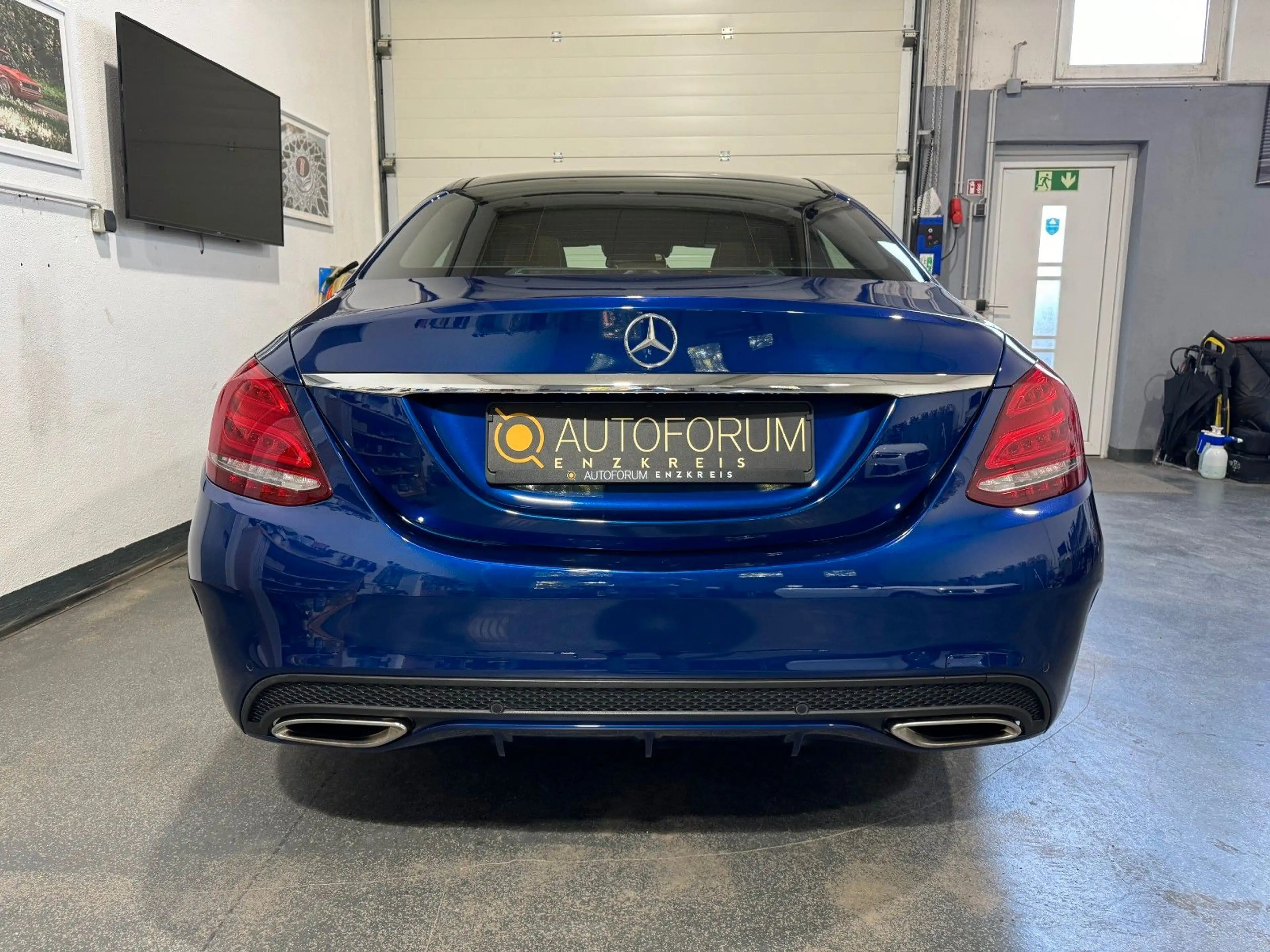 Mercedes-Benz C 250 AMG-LINE *PANO*DESIGNO*360-KAMERA*SHZ*PDC* — photo 9