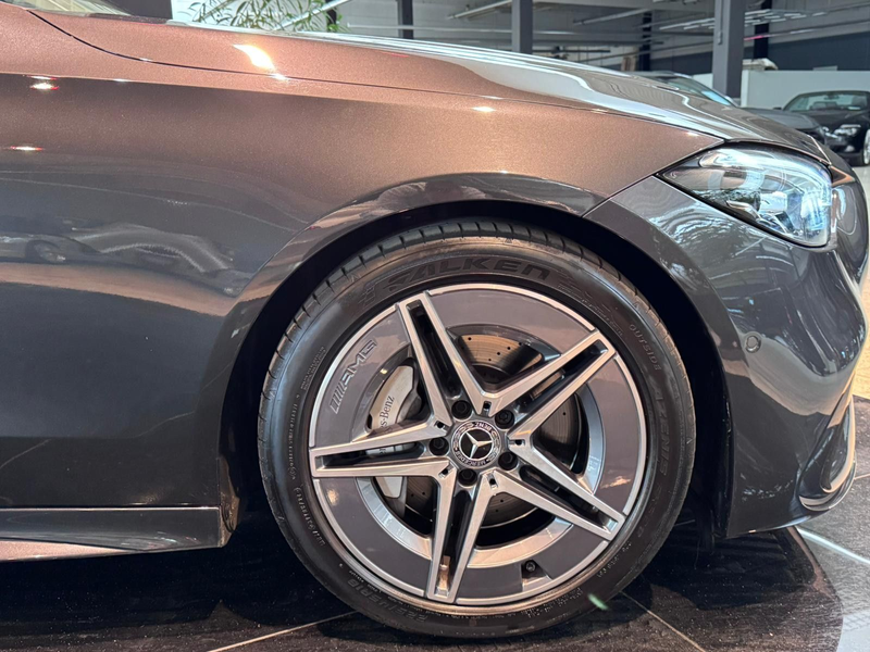 Mercedes-Benz C 220 d T 9G AMG Keyless MBUX LED Kamera DAB+ — photo 5