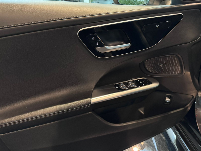 Mercedes-Benz C 220 d T 9G AMG Keyless MBUX LED Kamera DAB+ — photo 8