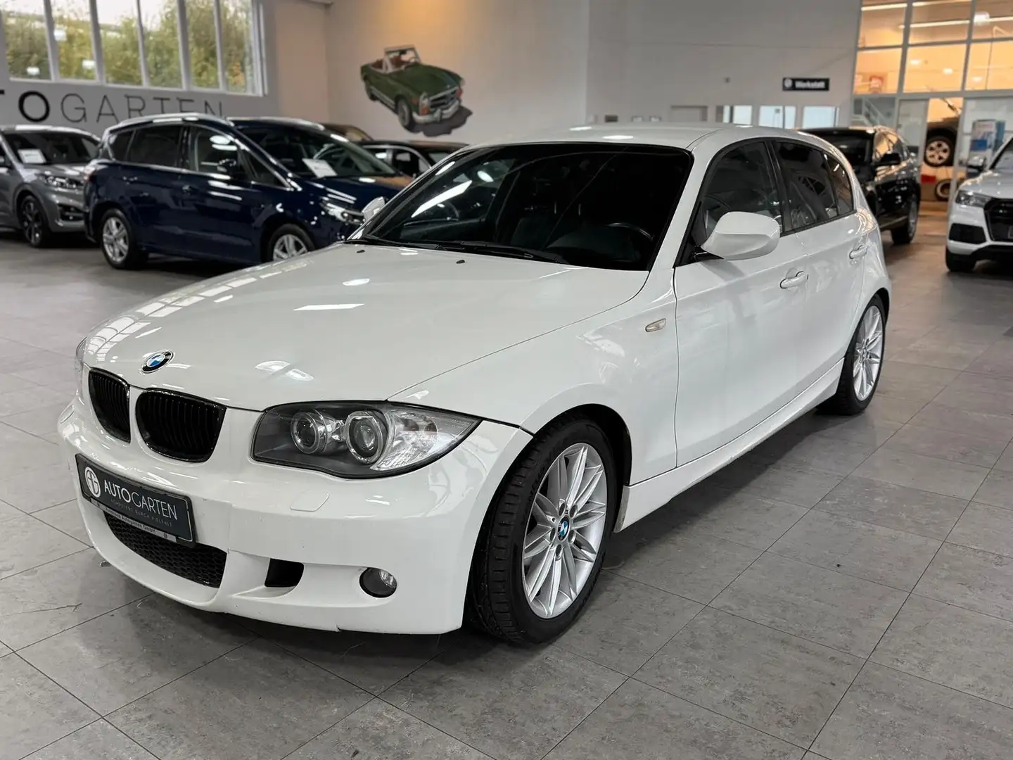 BMW 118 Baureihe 1 Lim. 118d*Automatik*M-Sport*Leder Weiß - 1