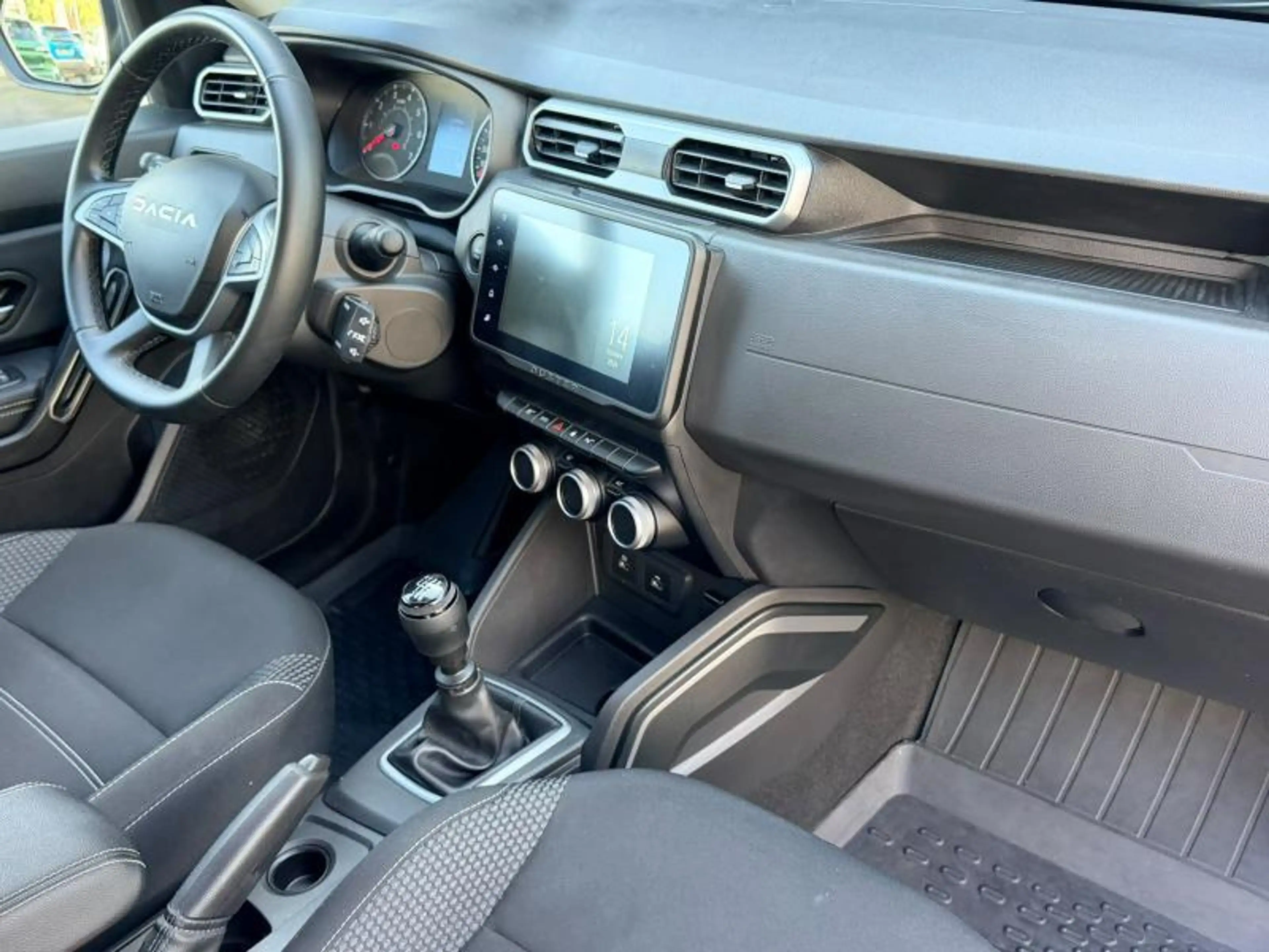 Dacia Duster Journey / 1.5 dCi / 115ch — photo 2