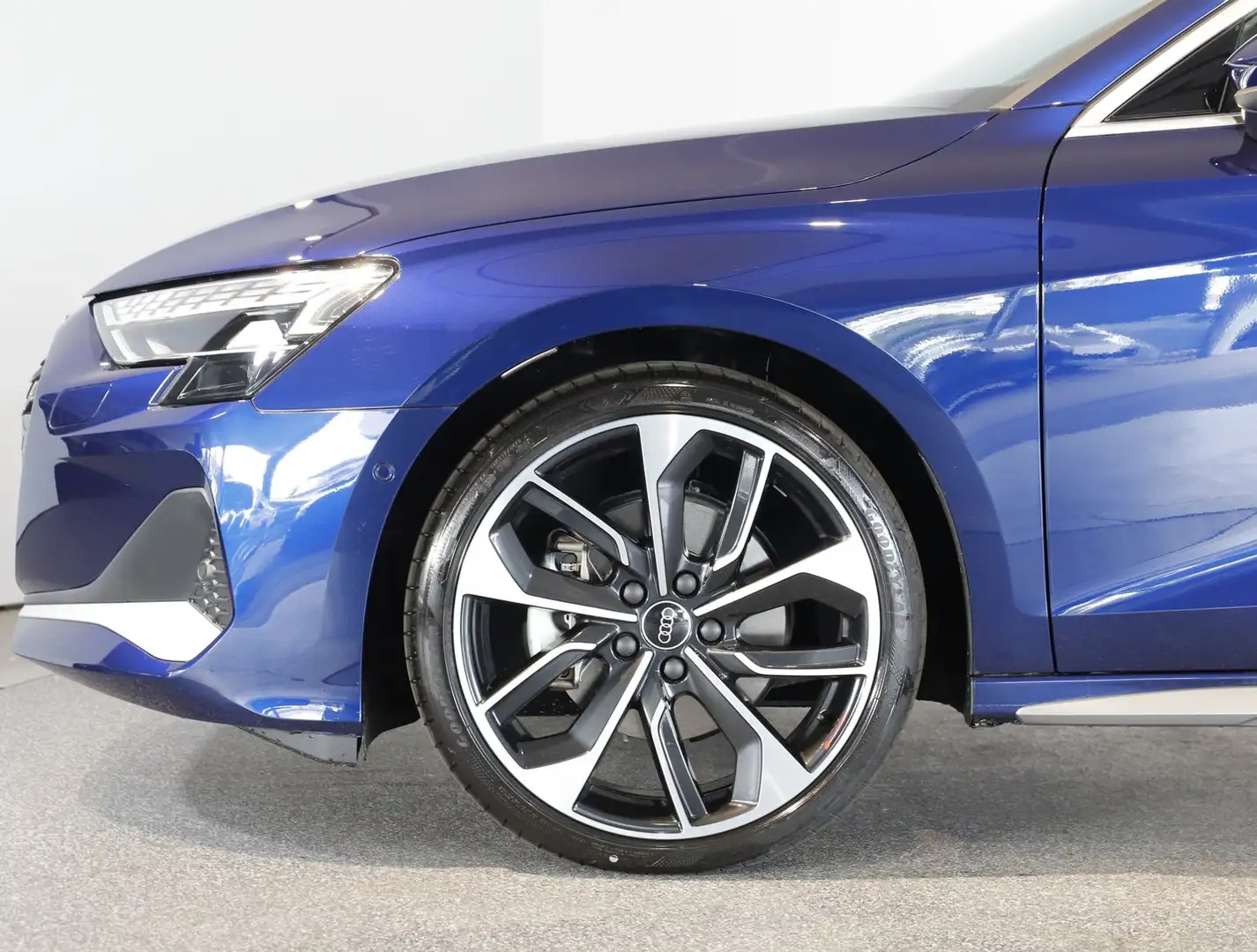 Audi A3 35 TFSI advanced Bleu - 2